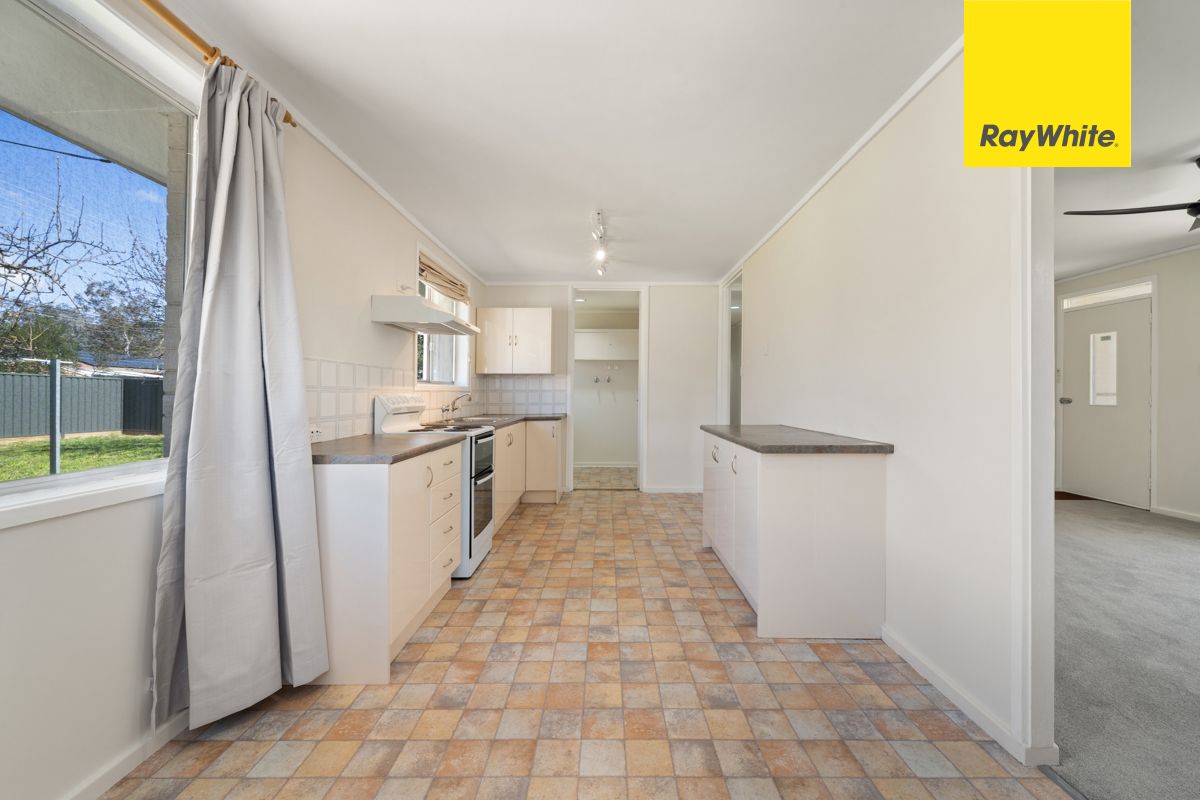 23 Luehmann Street — photo 7 of 17