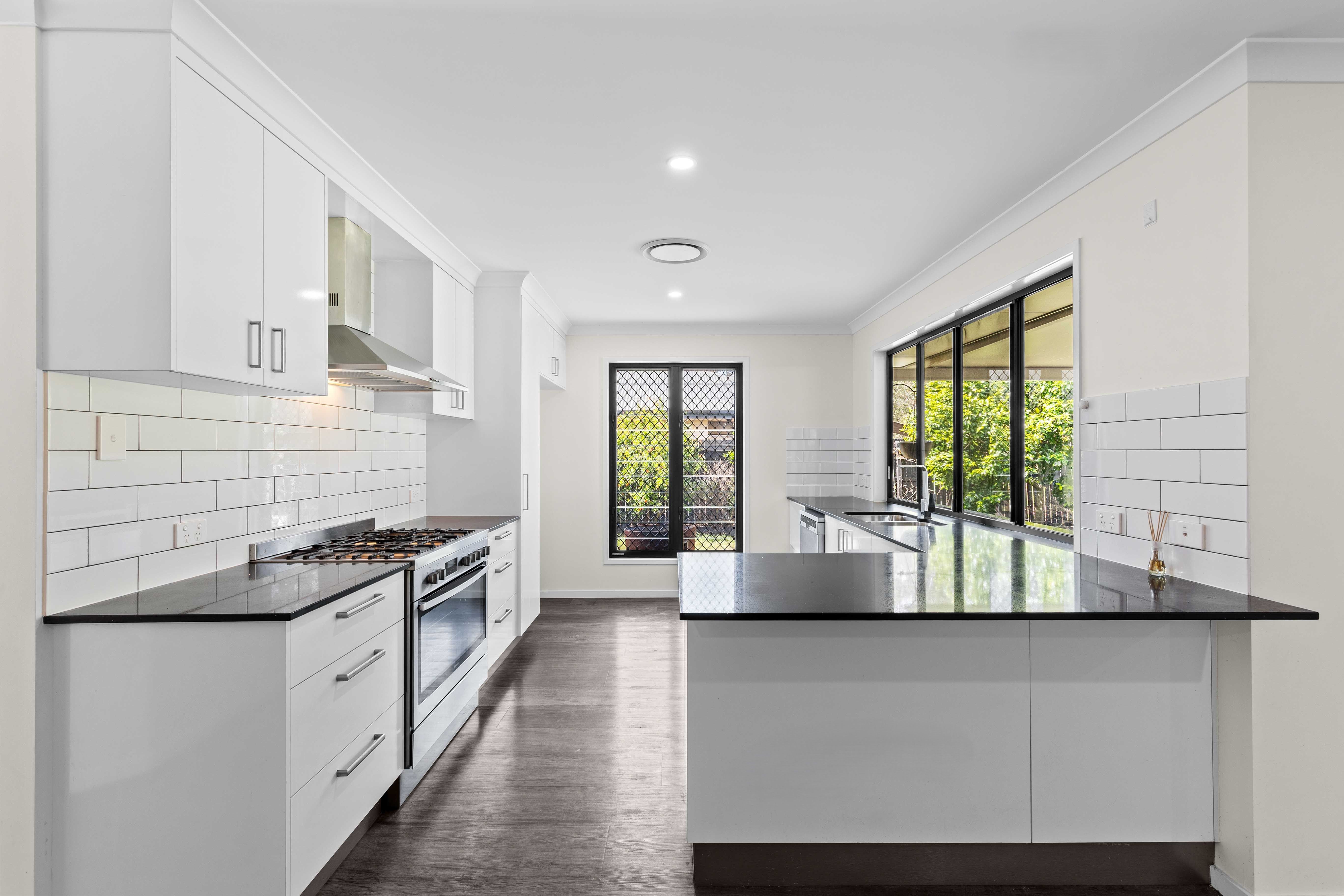 62 Cheyne Circuit — photo 4 of 22