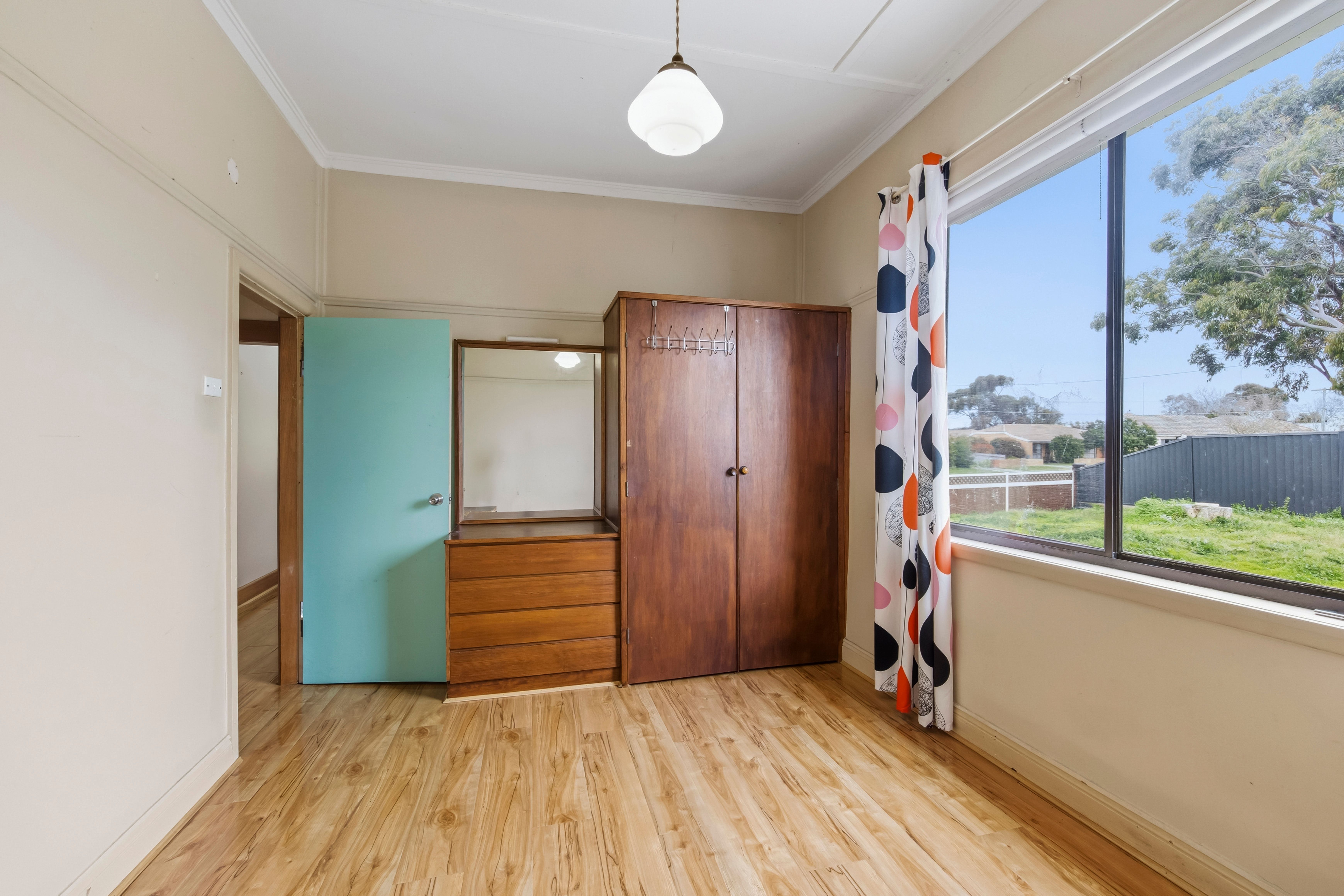 710 Darling Street — photo 6 of 8
