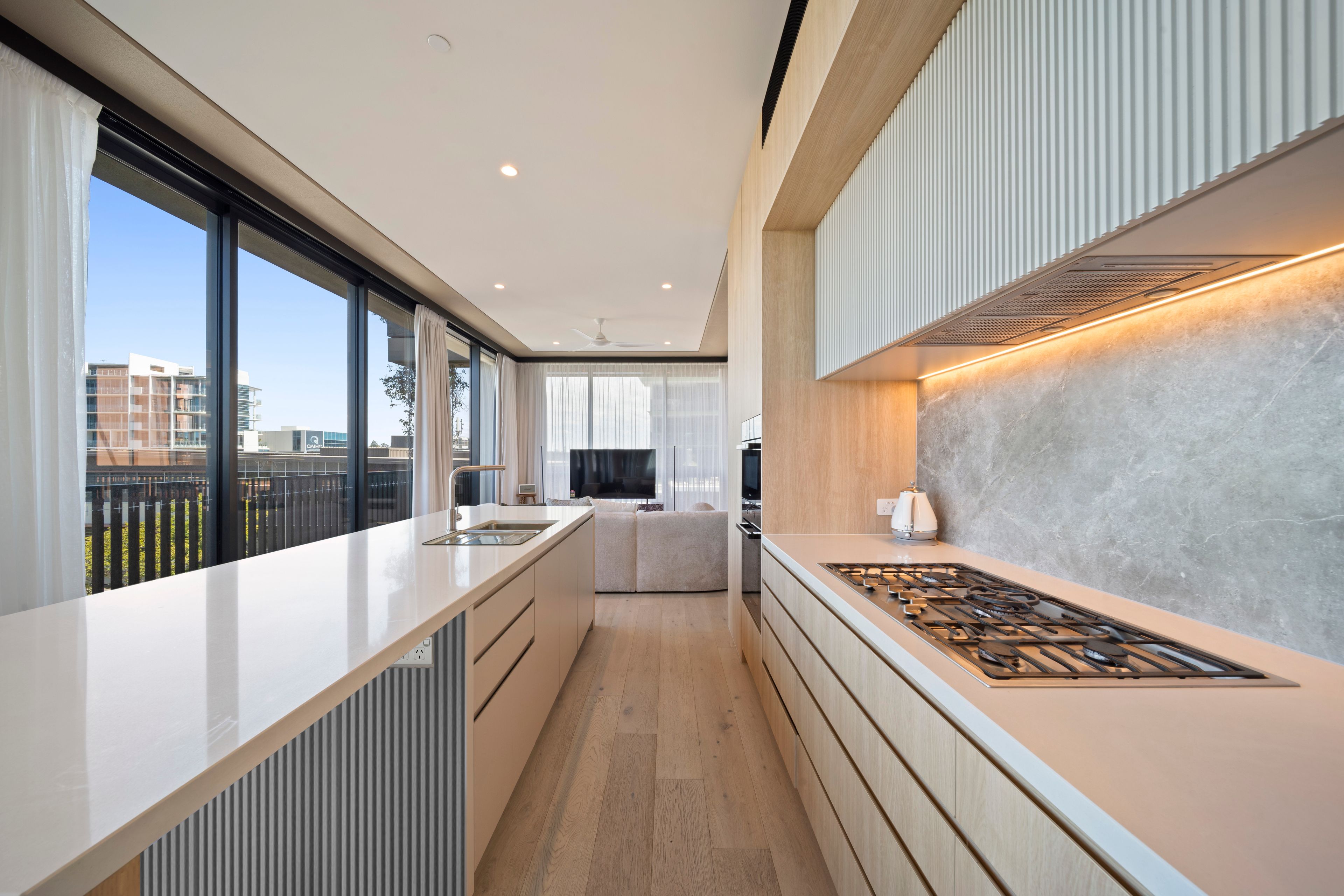 301/20 Edmondstone Street — photo 5 of 30