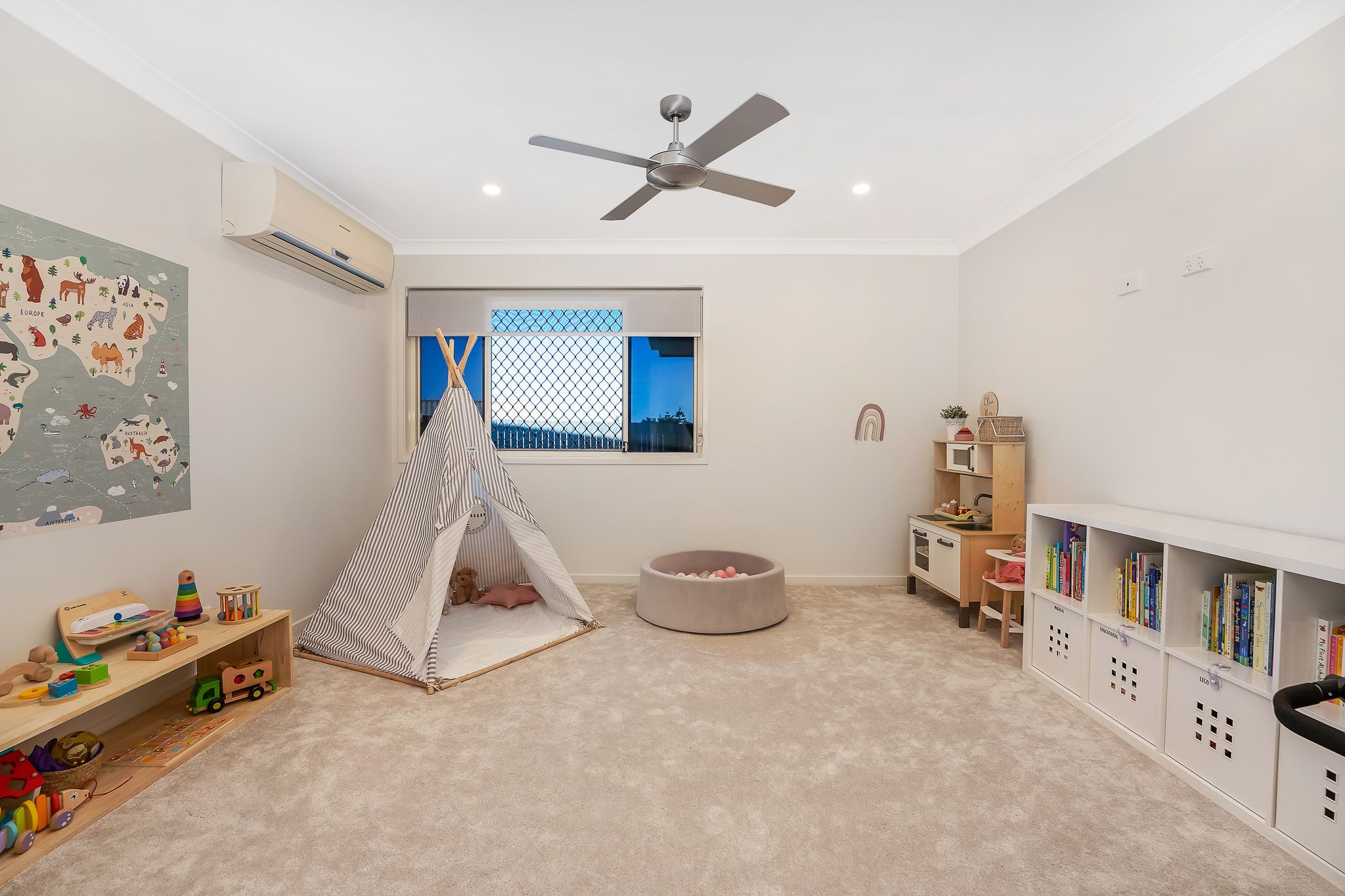 37-39 Chrysler Parade, North Lakes, QLD 4509