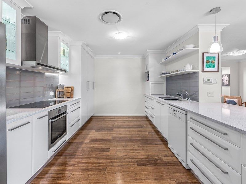 4 Constellation Crescent, Bridgeman Downs, QLD 4035