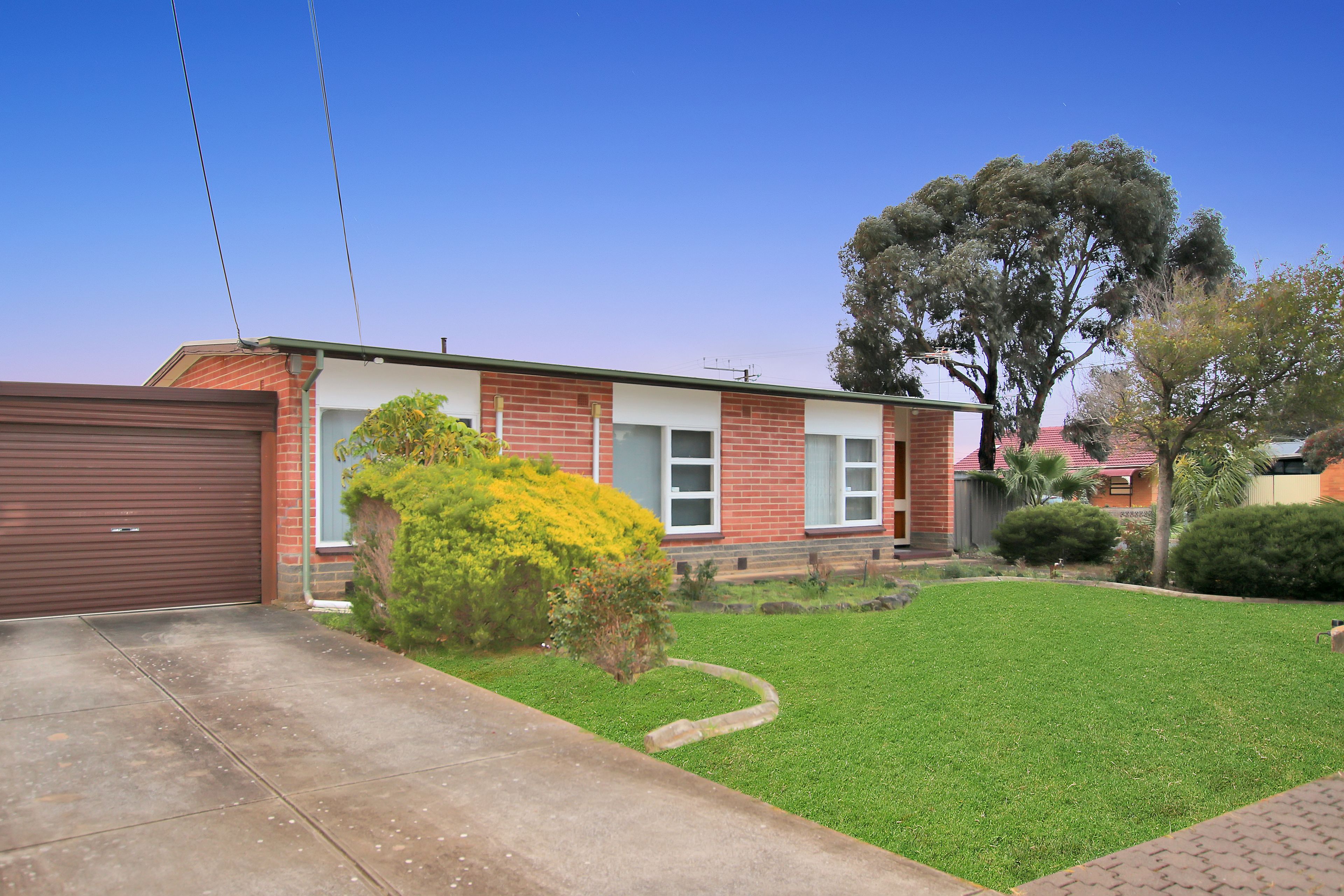 12 Ponsford Crescent, Parafield Gardens, SA 5107