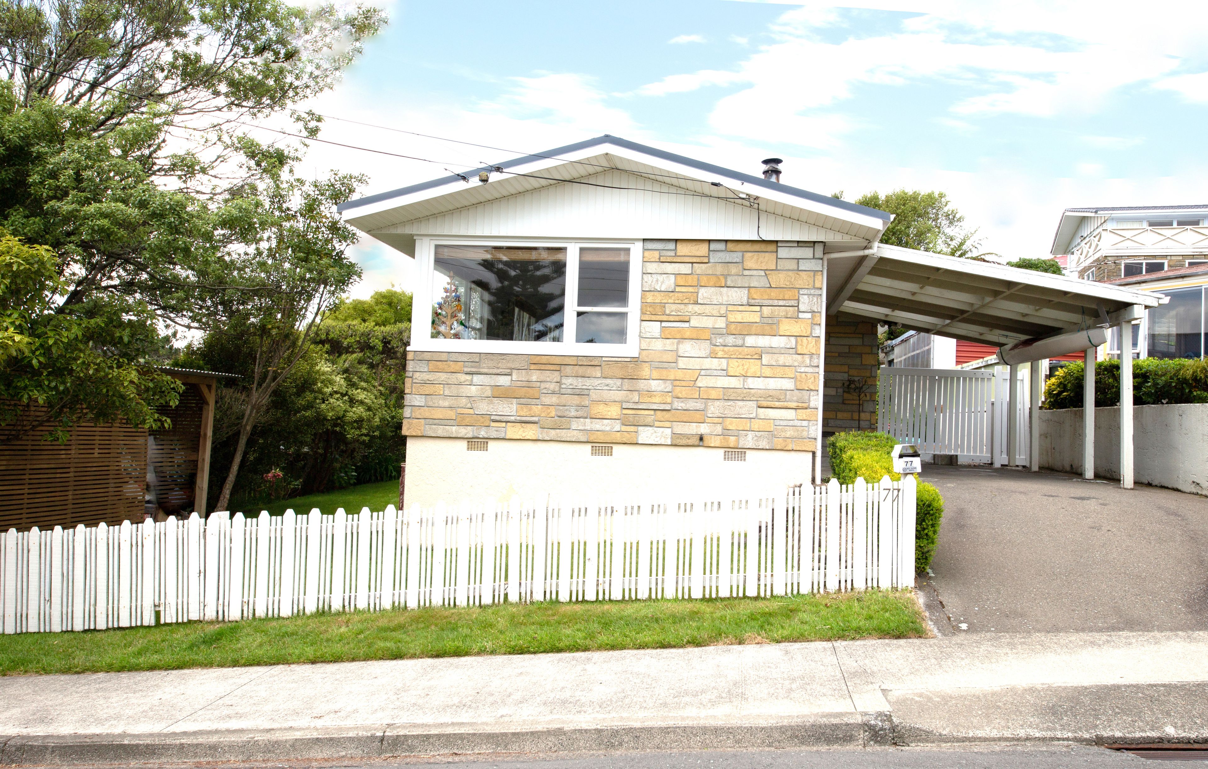 77 Beazley Avenue, Paparangi, Wellington City