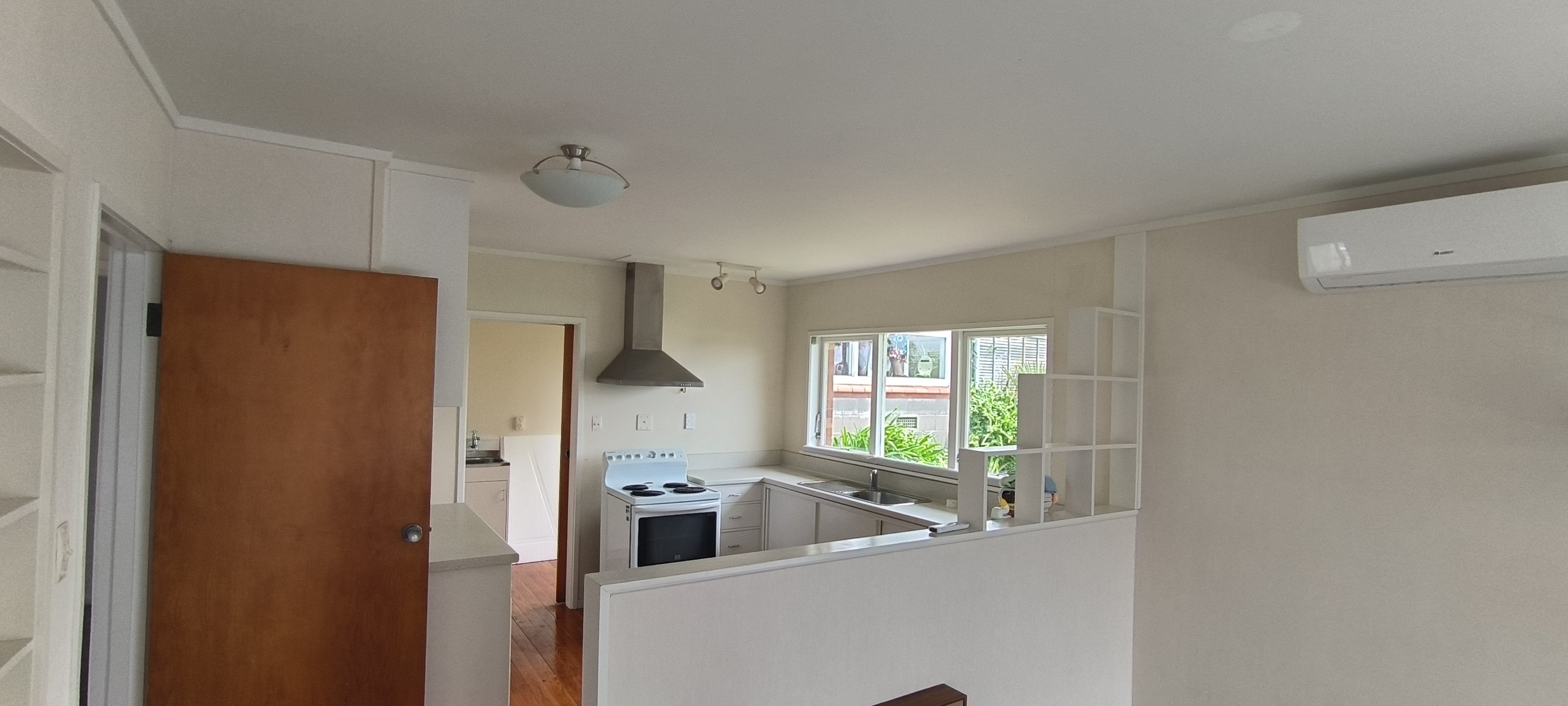 B/4 The Glebe, Cockle Bay, Manukau City