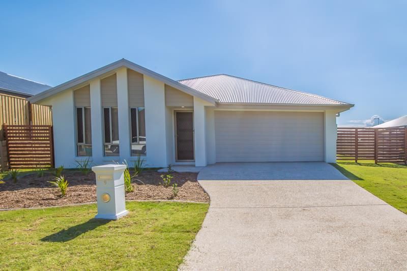 9 Bridgewater Crescent, Redland Bay, QLD 4165