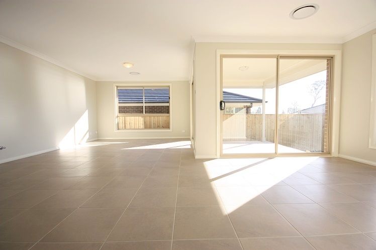 20 Rowan Street, Oran Park, NSW 2570
