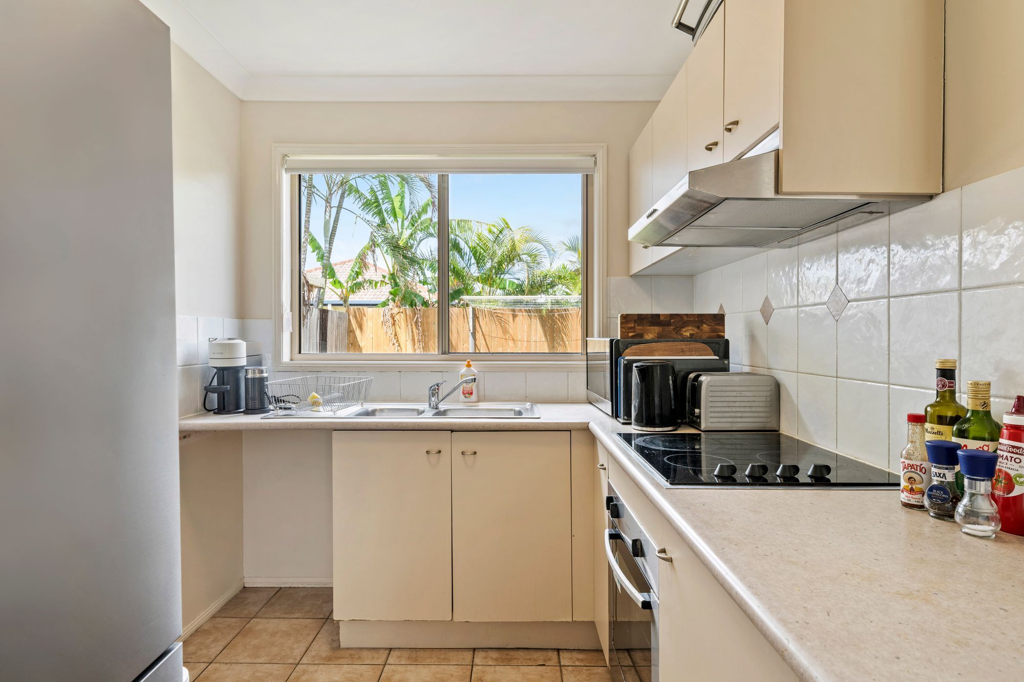 9B Hialeah Crescent, Helensvale, QLD 4212 - DuplexSemi-detached for ...