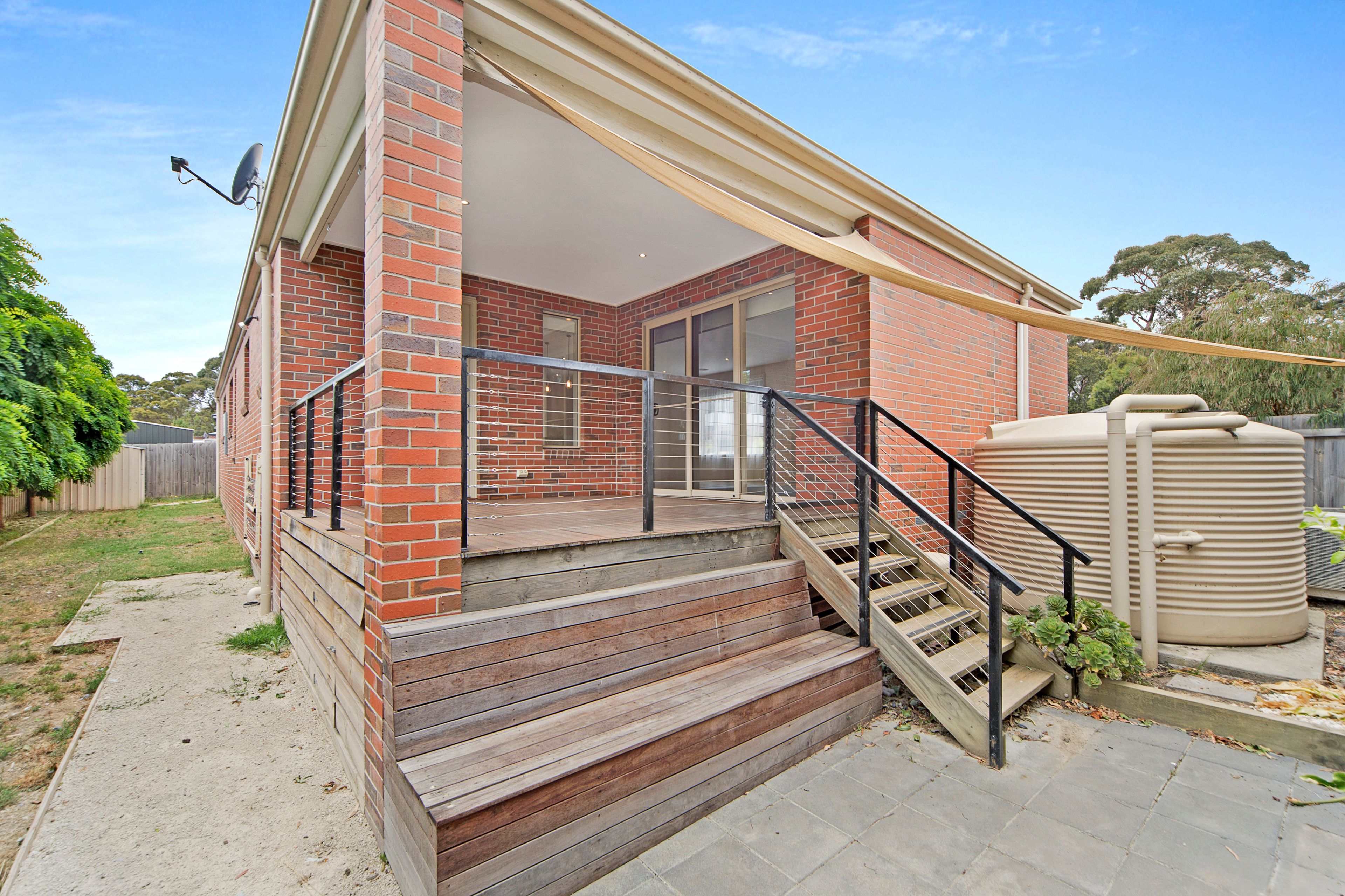 2 Jenola Court, Canadian, VIC 3350