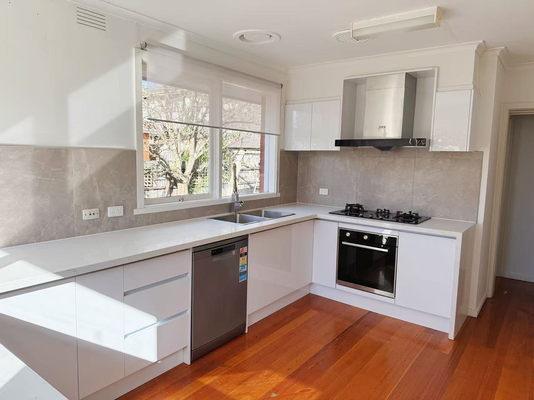 4 Ewart Court, Burwood East, VIC 3151