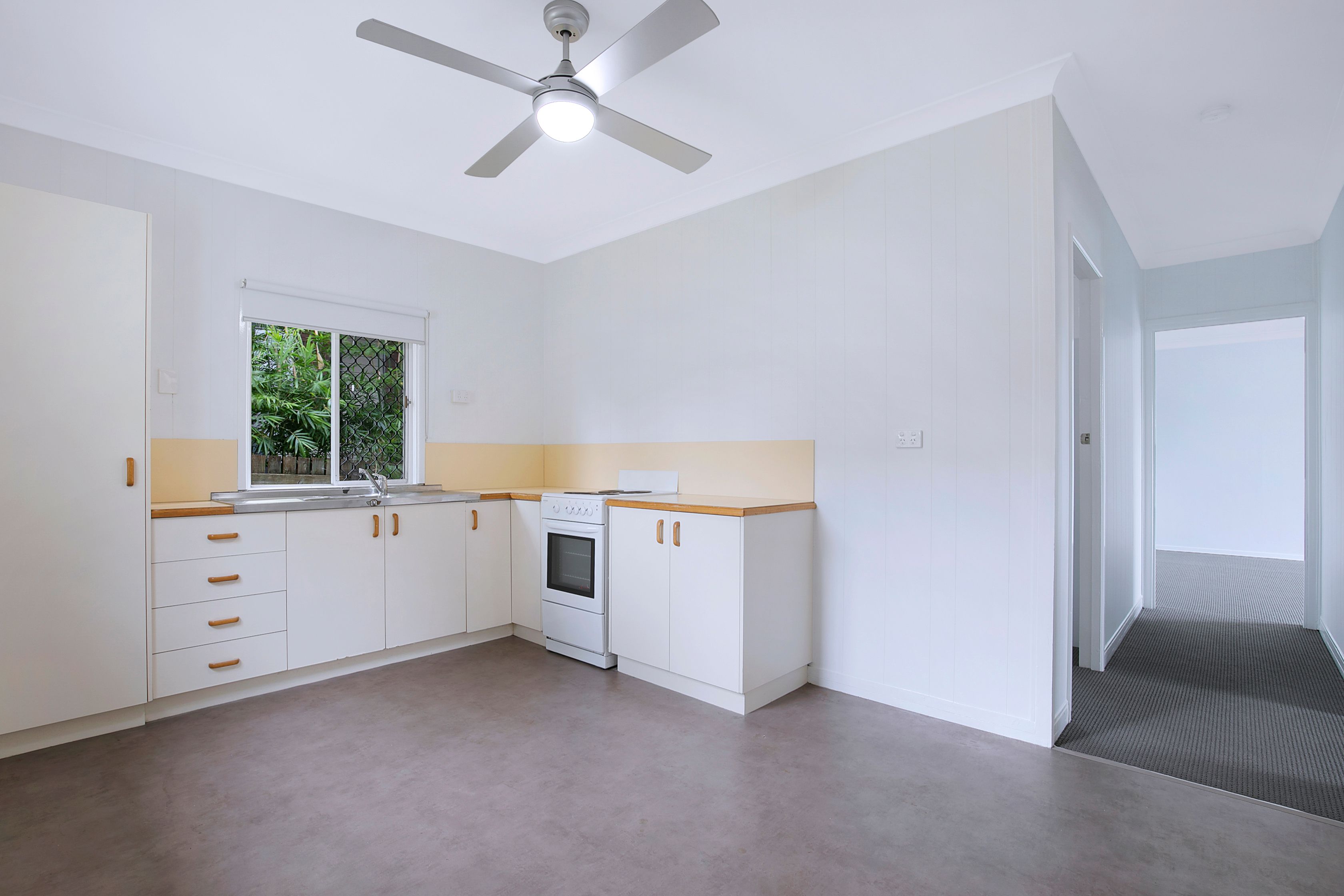 2/46 Zeehan Street — photo 3 of 7