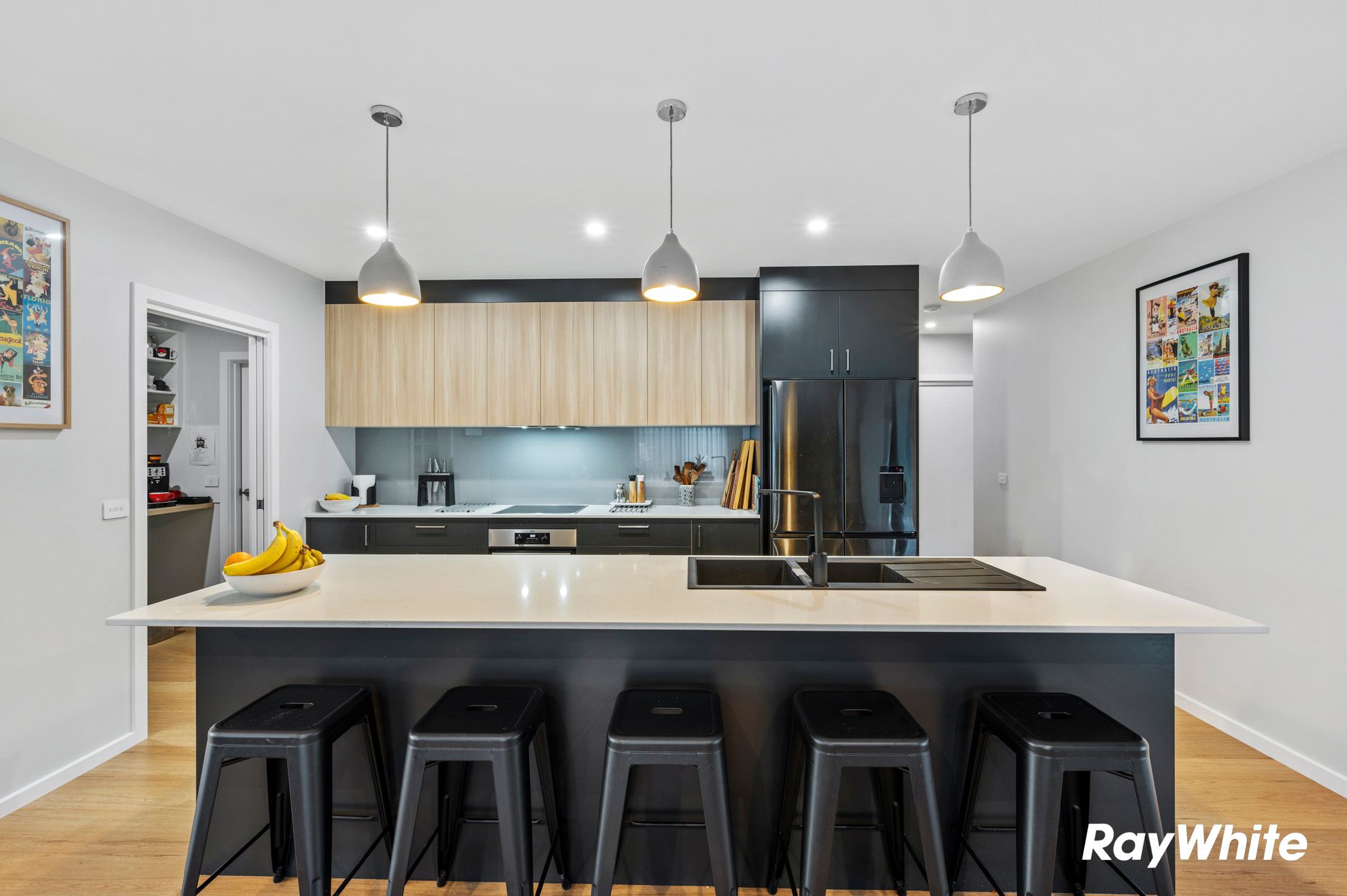 14 Azure Avenue — photo 3 of 27