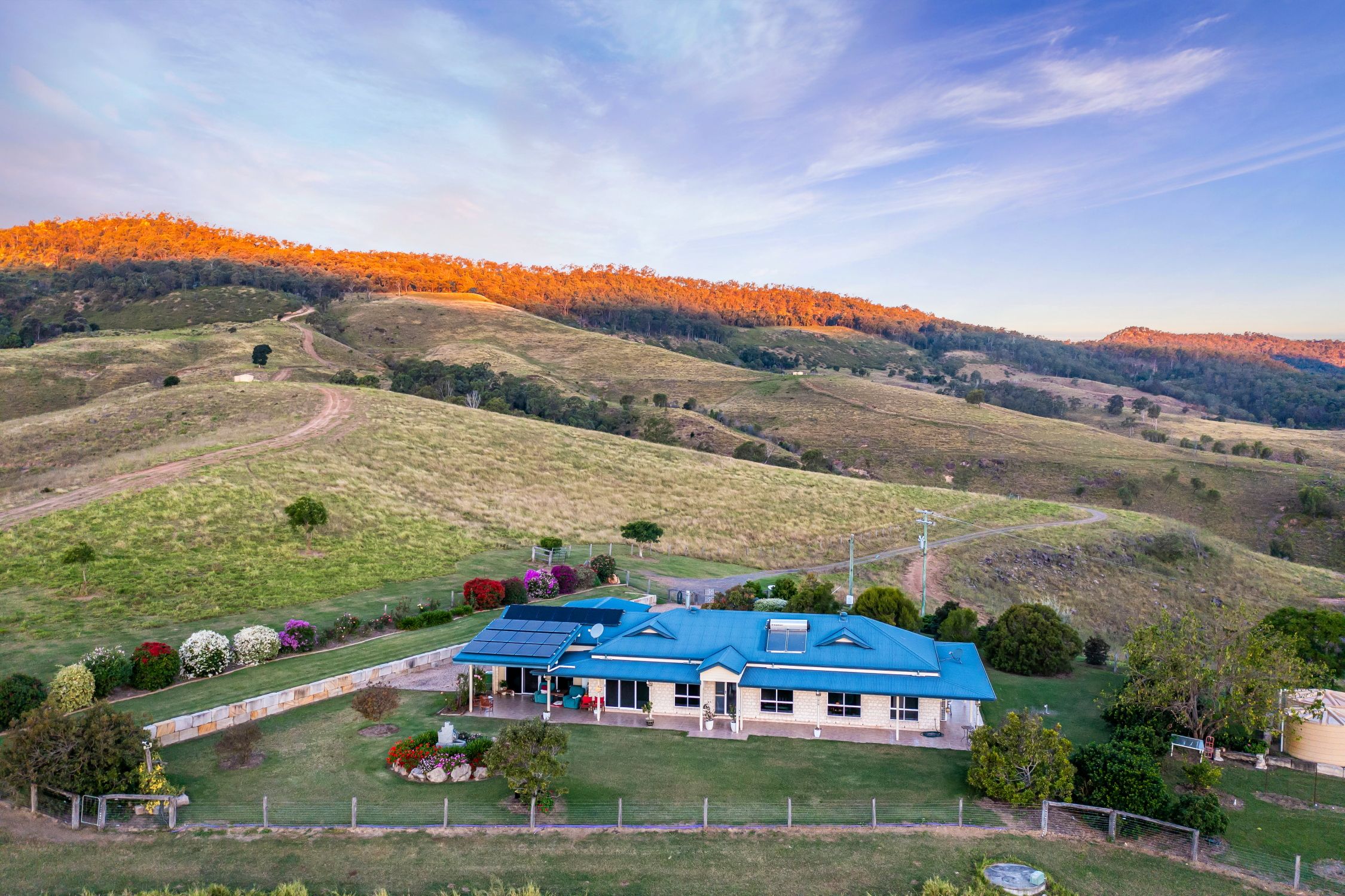 'Mount Whitestone Paradise' 197 Dry Gully Road, Mount Whitestone, QLD 4347