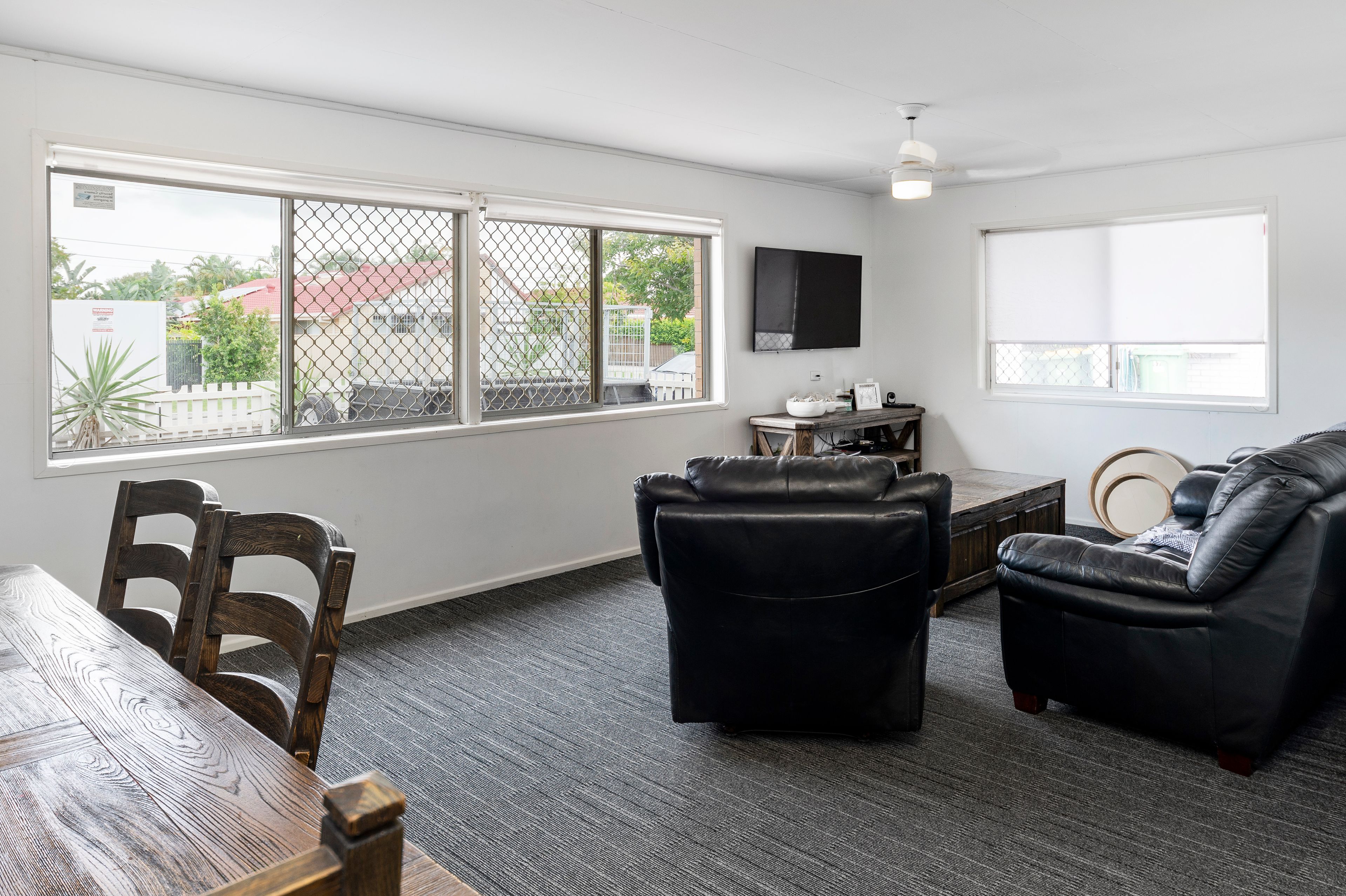 55 Milton Avenue, Paradise Point, QLD 4216