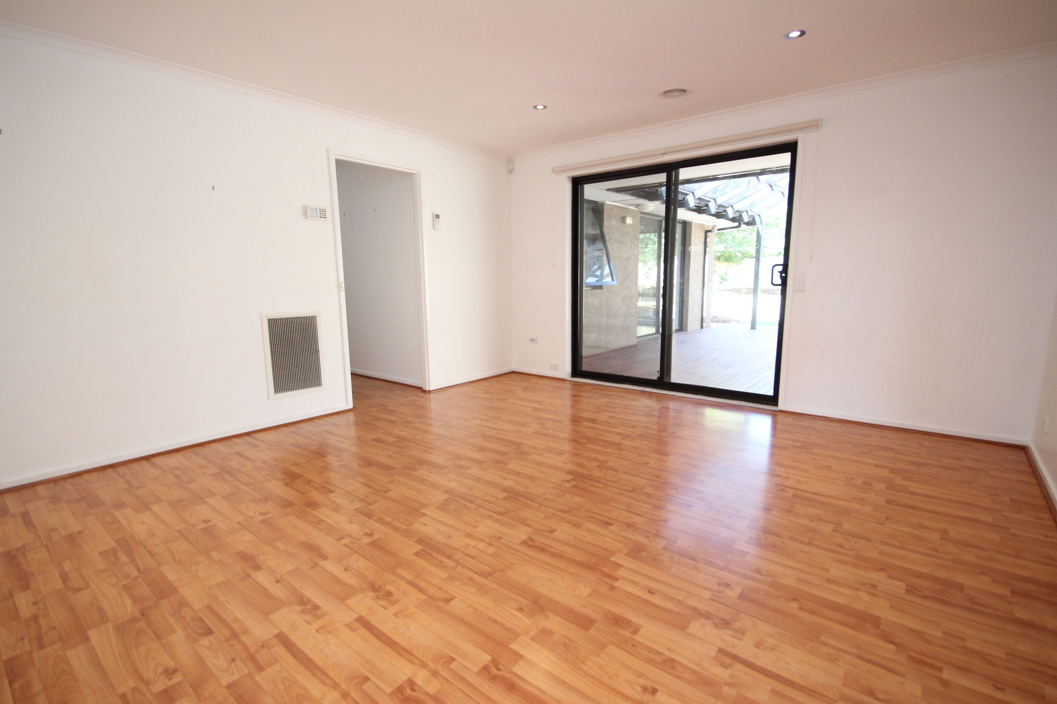 6 Mcilveen Place, Oxley, ACT 2903