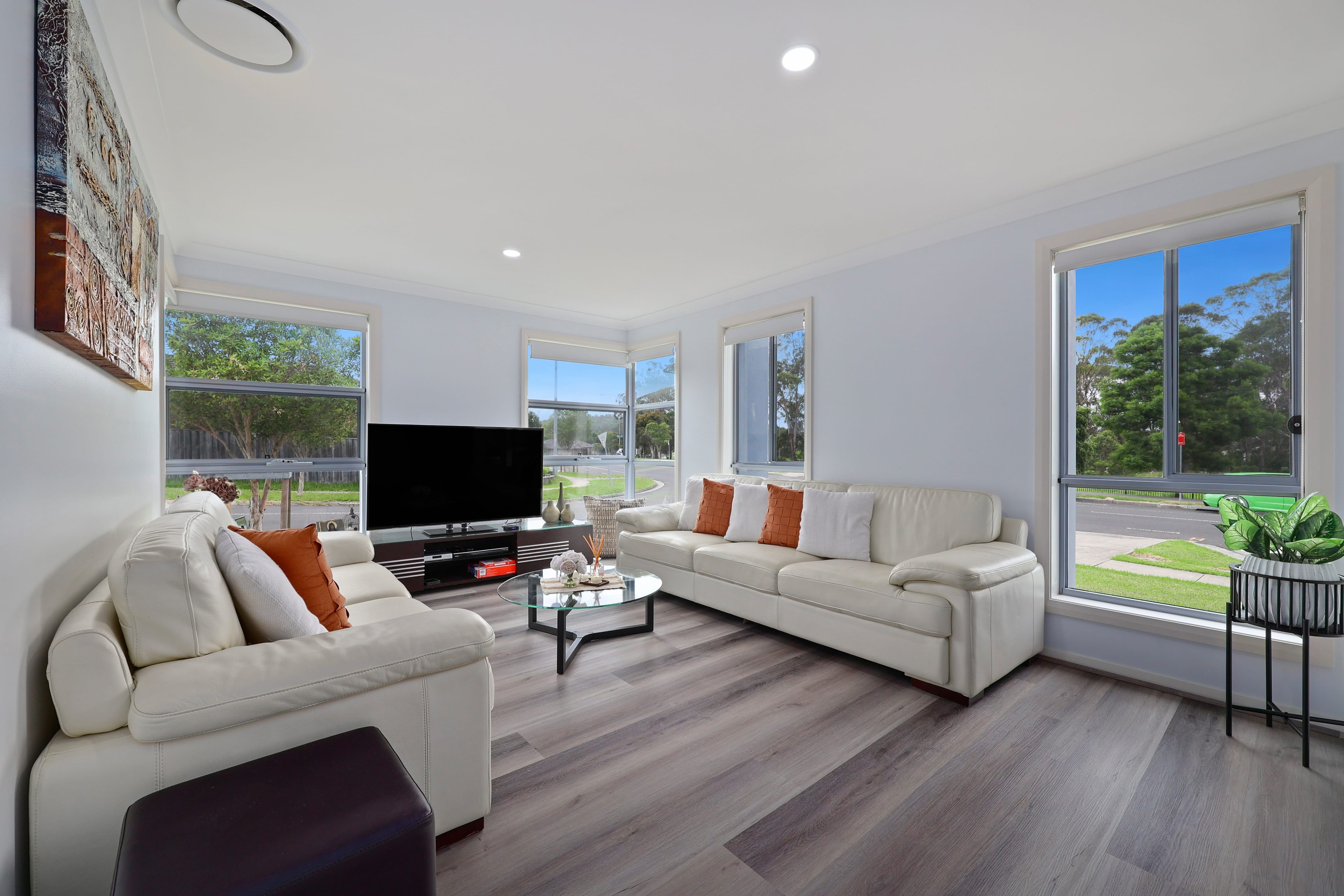 18 Hampshire Boulevard, Spring Farm, NSW 2570