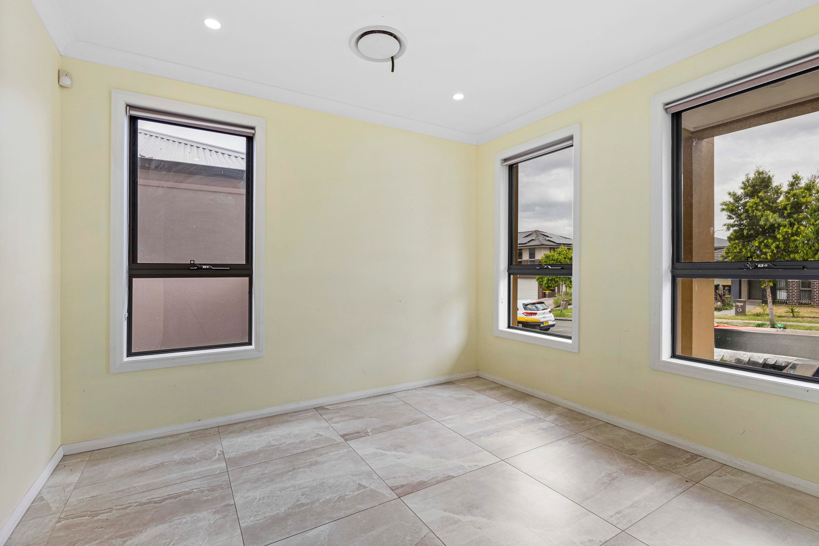 6 Alumuna Circuit, JORDAN SPRINGS, NSW 2747