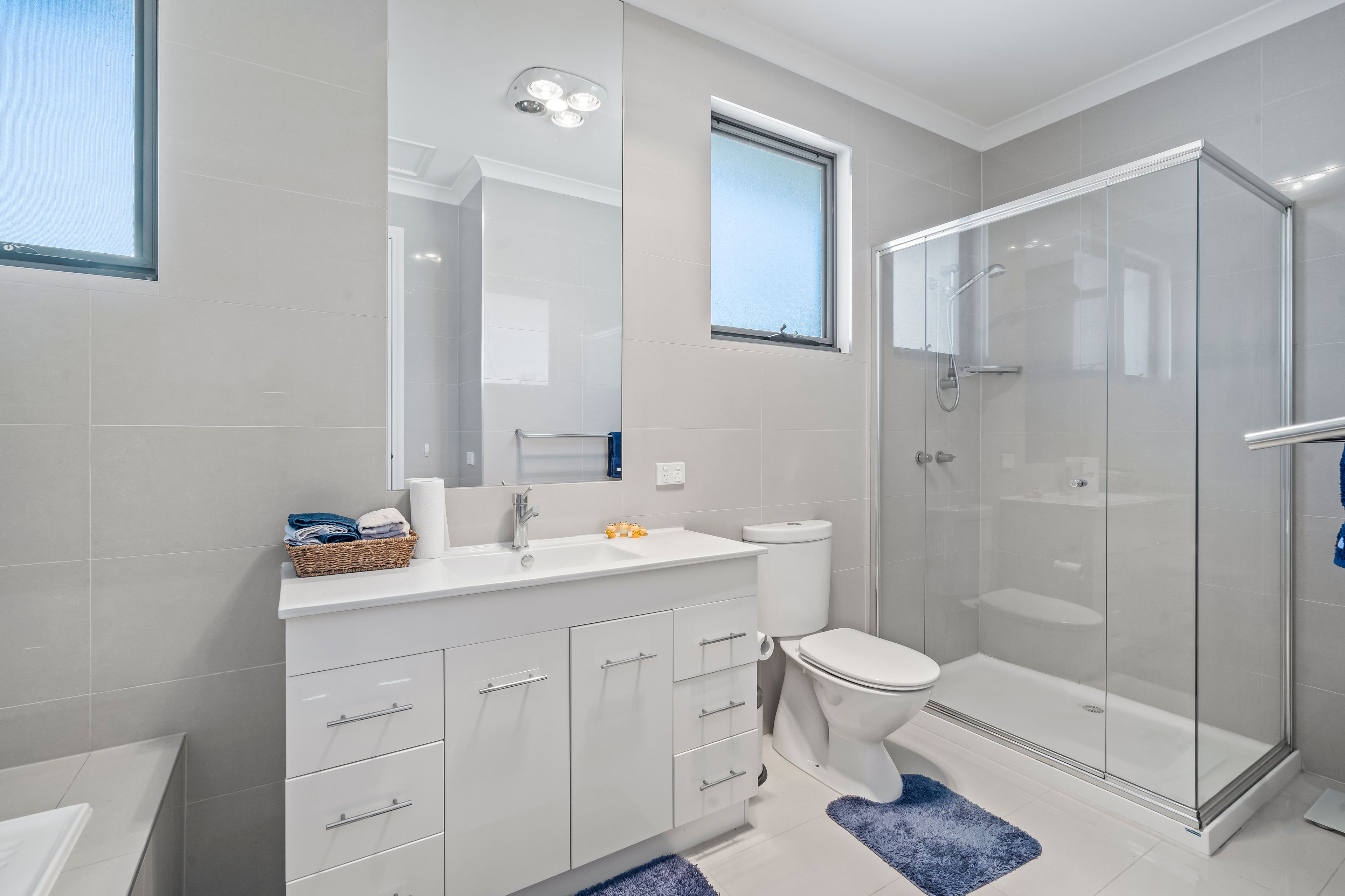 47 Hilda Street — photo 10 of 12