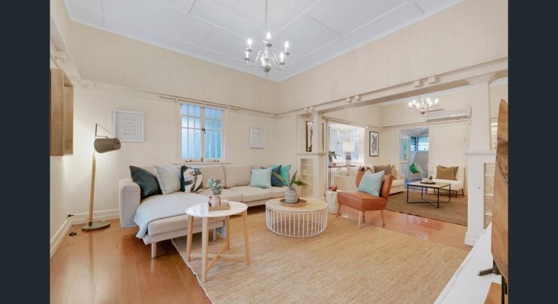 221 Coopers Camp Road, Ashgrove, QLD 4060