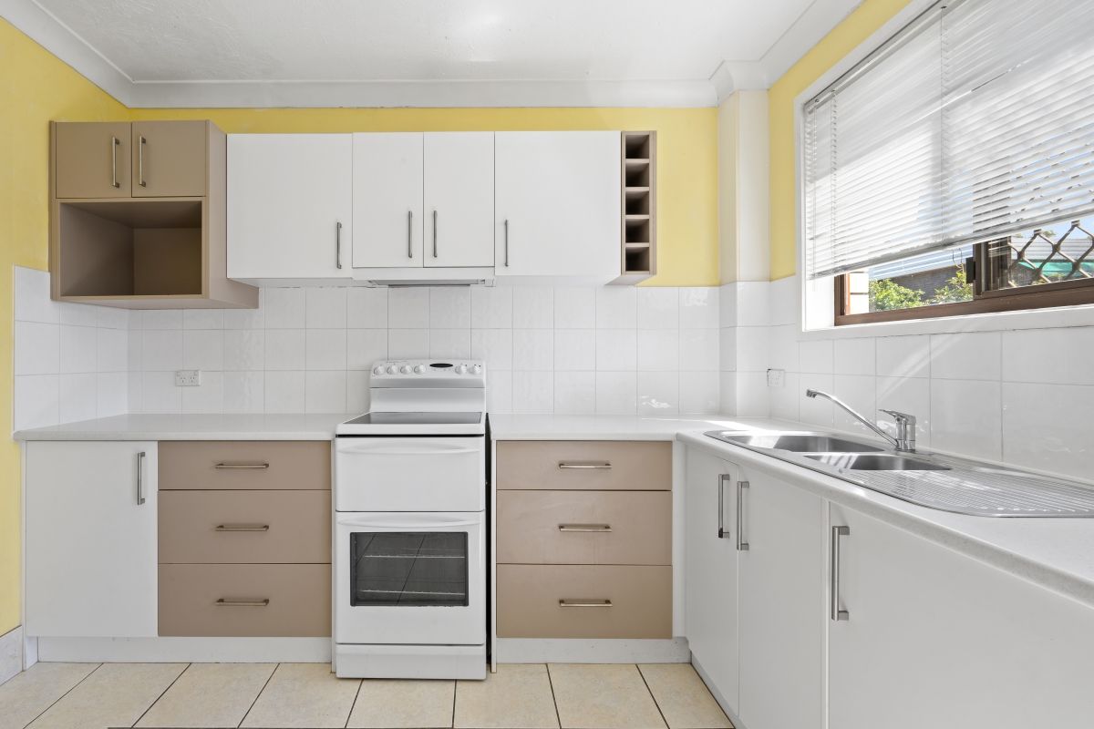 2/18 Peter Parade, Mermaid Waters, QLD 4218