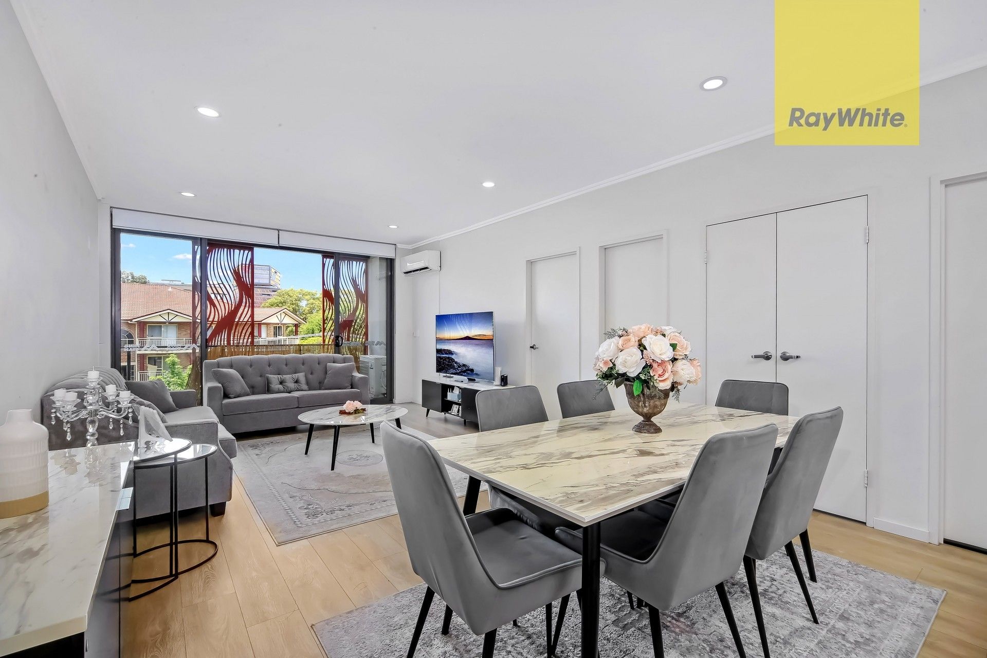 201/26 Cairds Avenue, Bankstown, NSW 2200