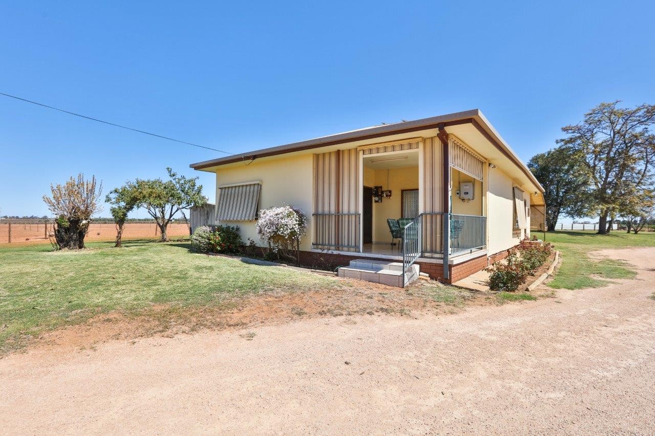 213 Nerrum Avenue, Red Cliffs, VIC 3496