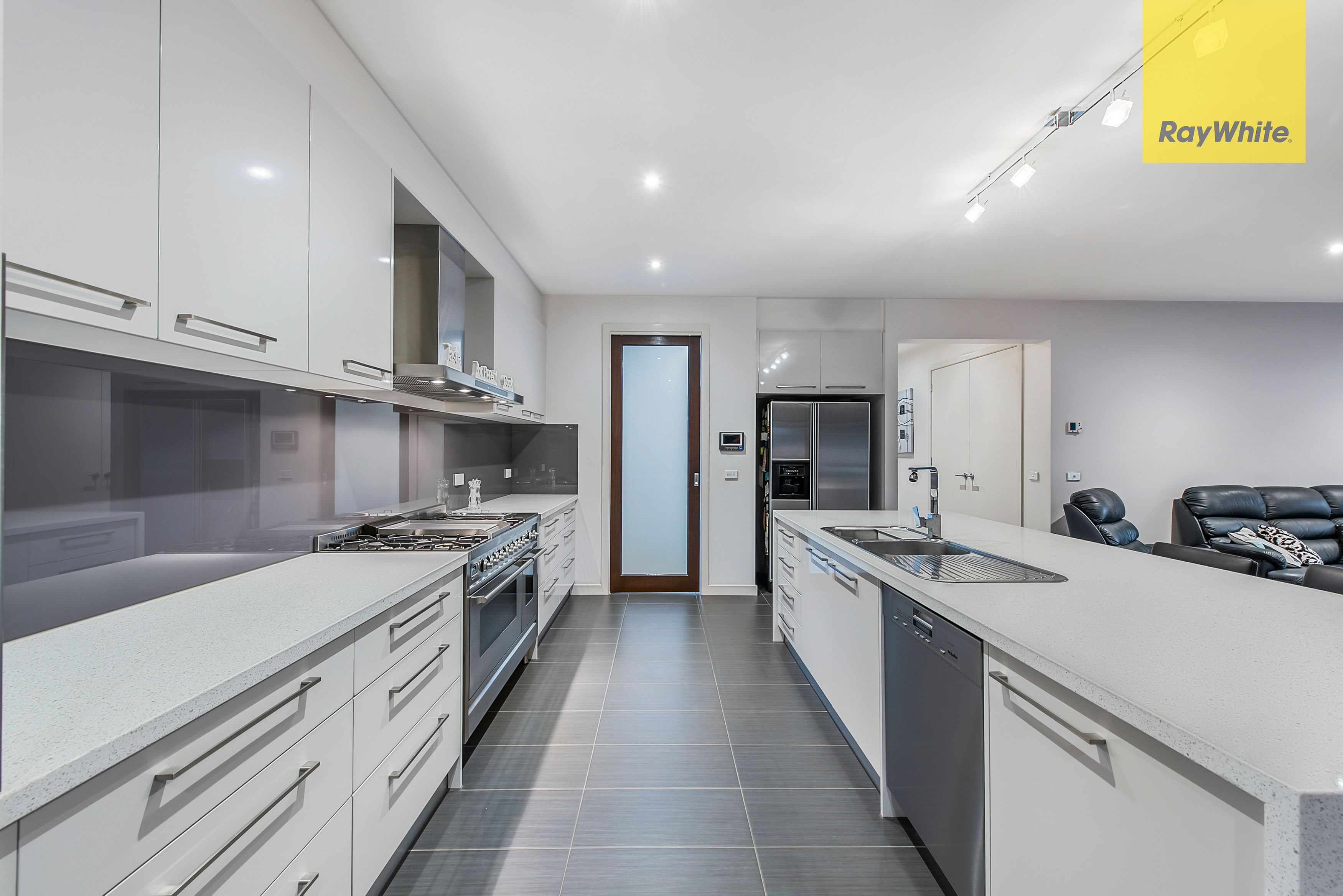 56 Hillcrest Drive, Hillside, VIC 3037