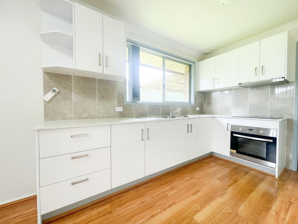 4 Knighton Place, South Penrith, NSW