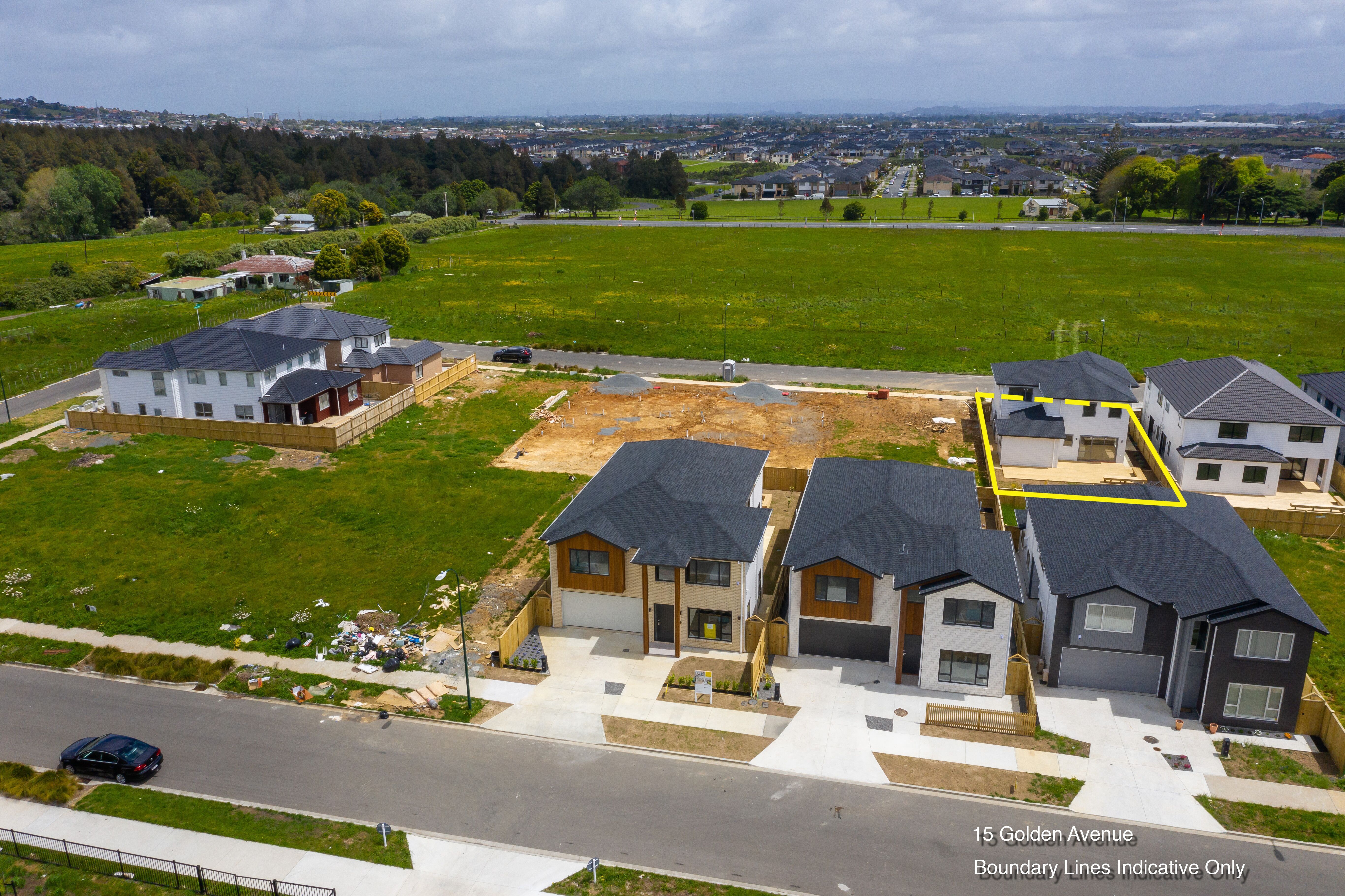 15 Golden Avenue, Flat Bush, Manukau City