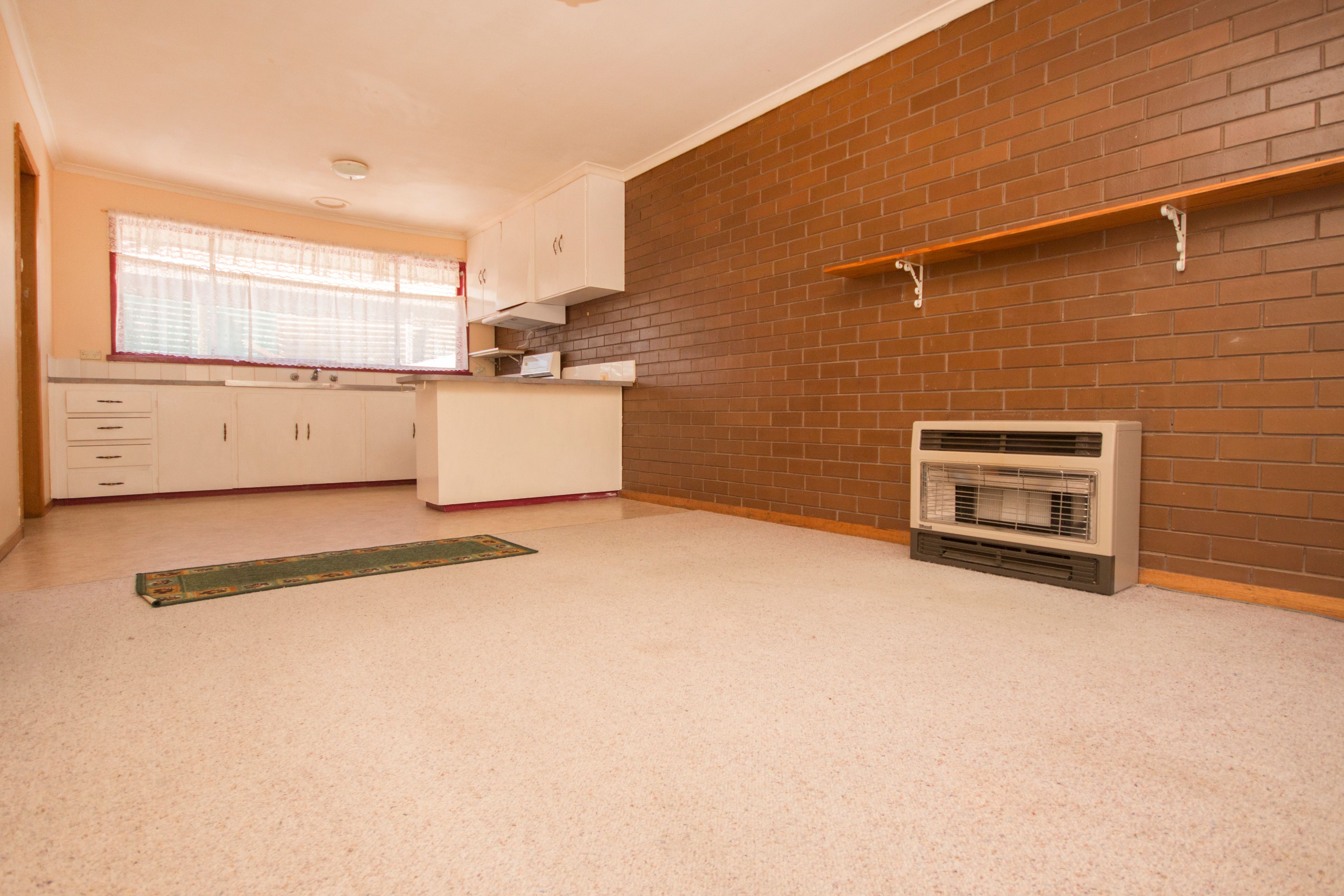 2/4 Mauger Street, Wendouree, VIC 3355