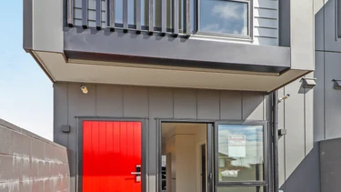 8/3 Capstick Road, Otara