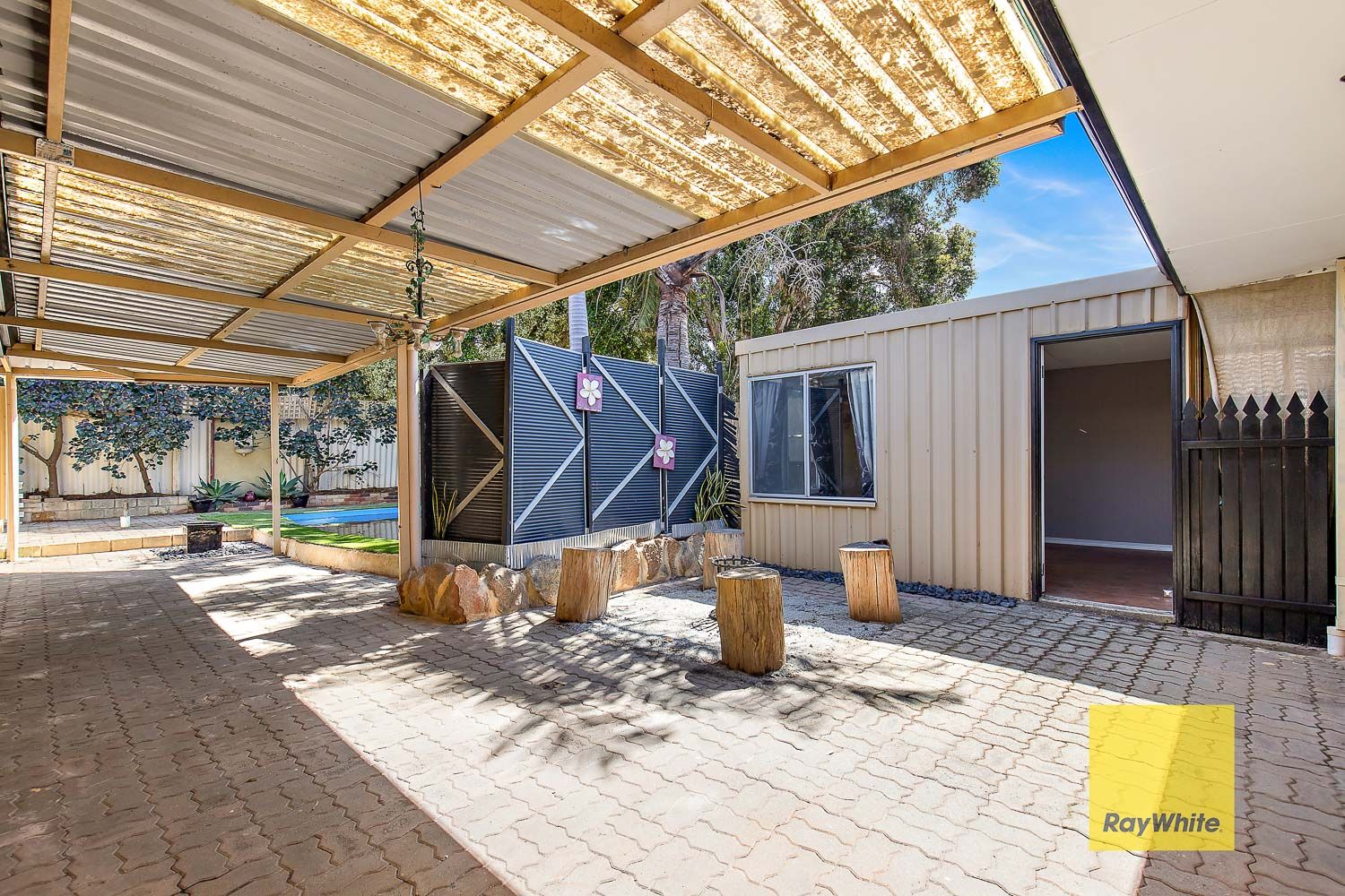 7 Irwin Close — photo 8 of 18