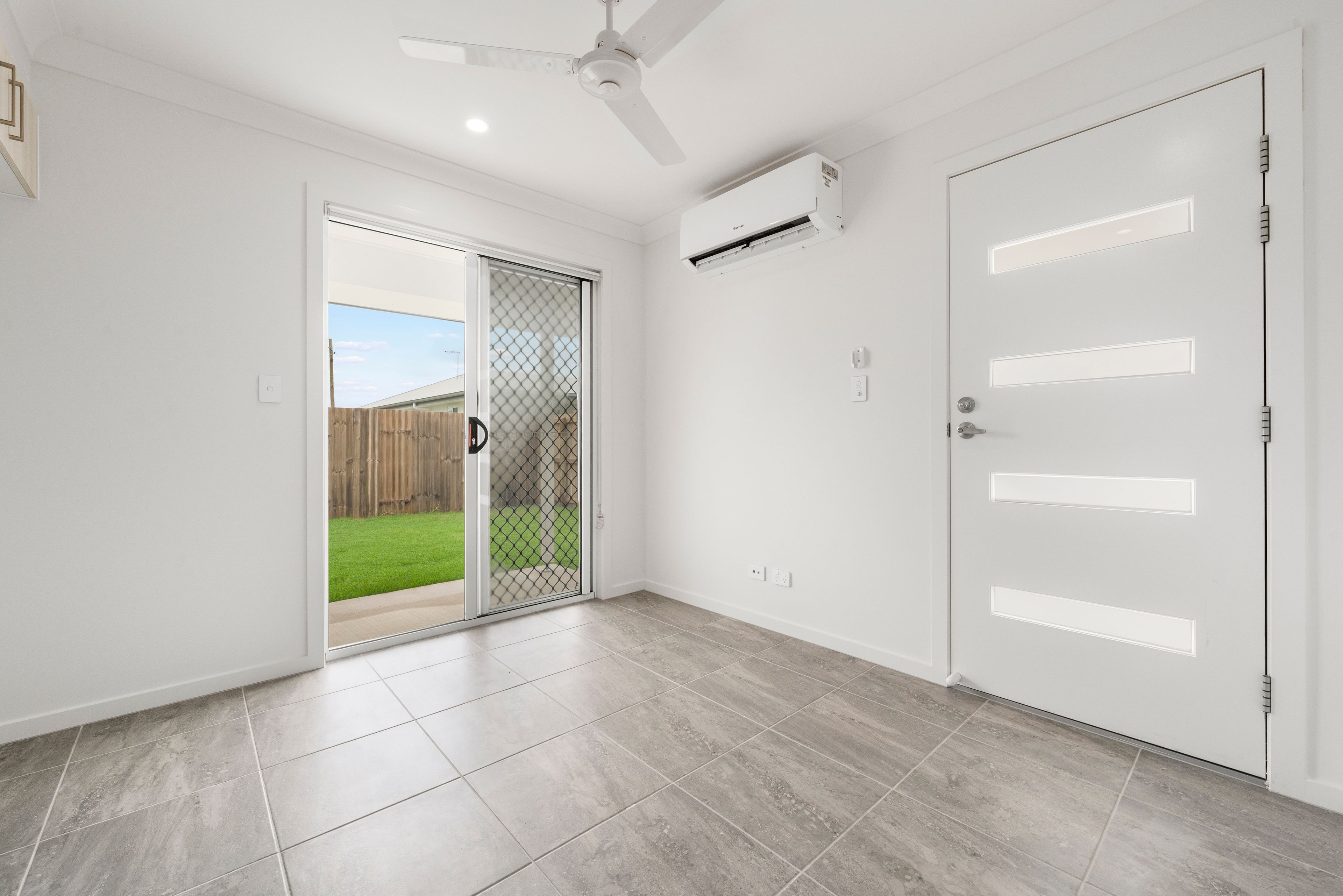 12B Birt Street — photo 4 of 10