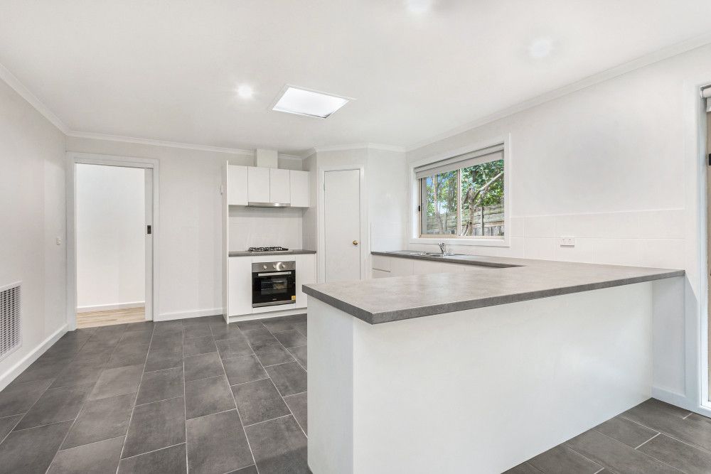 2/374 Scoresby Road, Knoxfield, VIC 3180