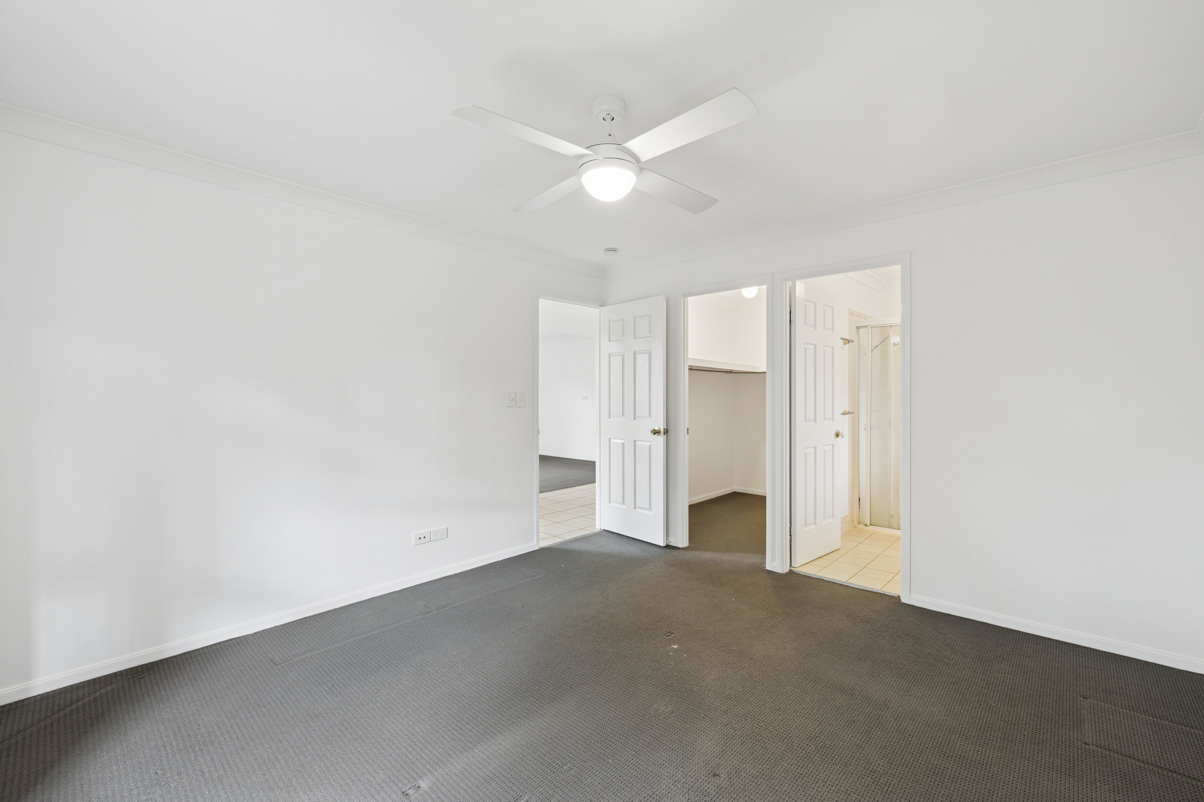 18 Tralee Street — photo 12 of 23