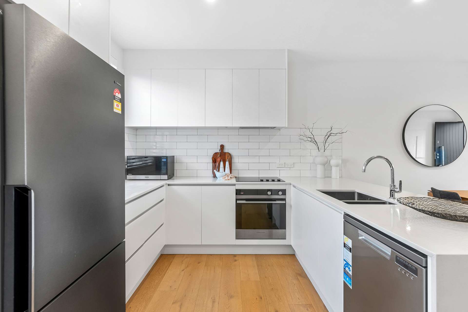 52D Selwyn Avenue photo 7