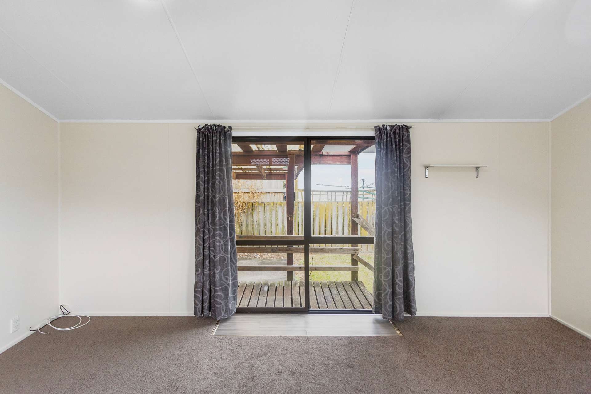 11a Cameo Court Road photo 7