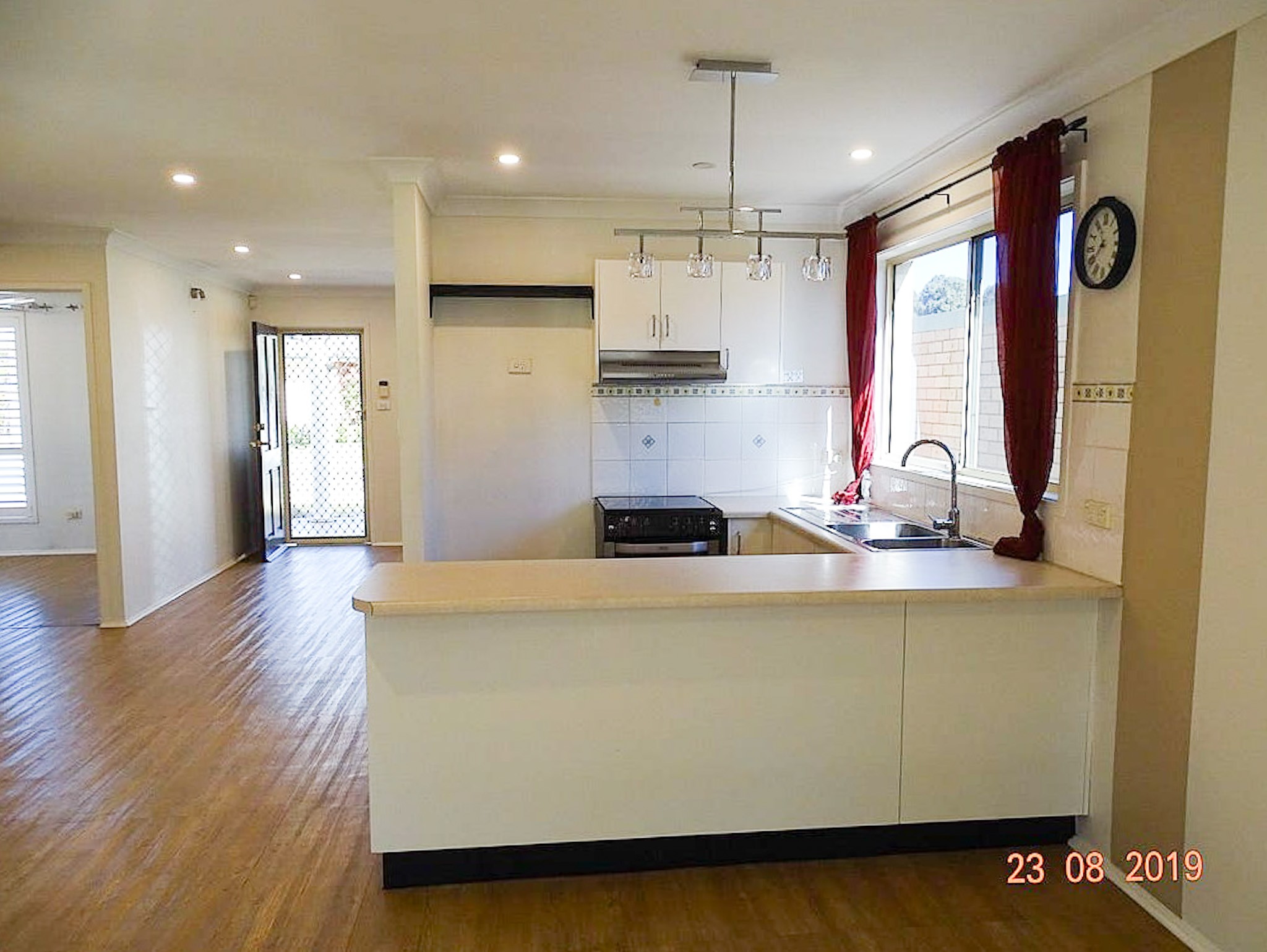 39 Lakeside Street, Currans Hill, NSW 2567