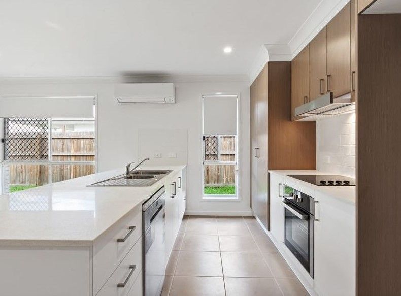 17 Wallace Street, Walloon, QLD 4306