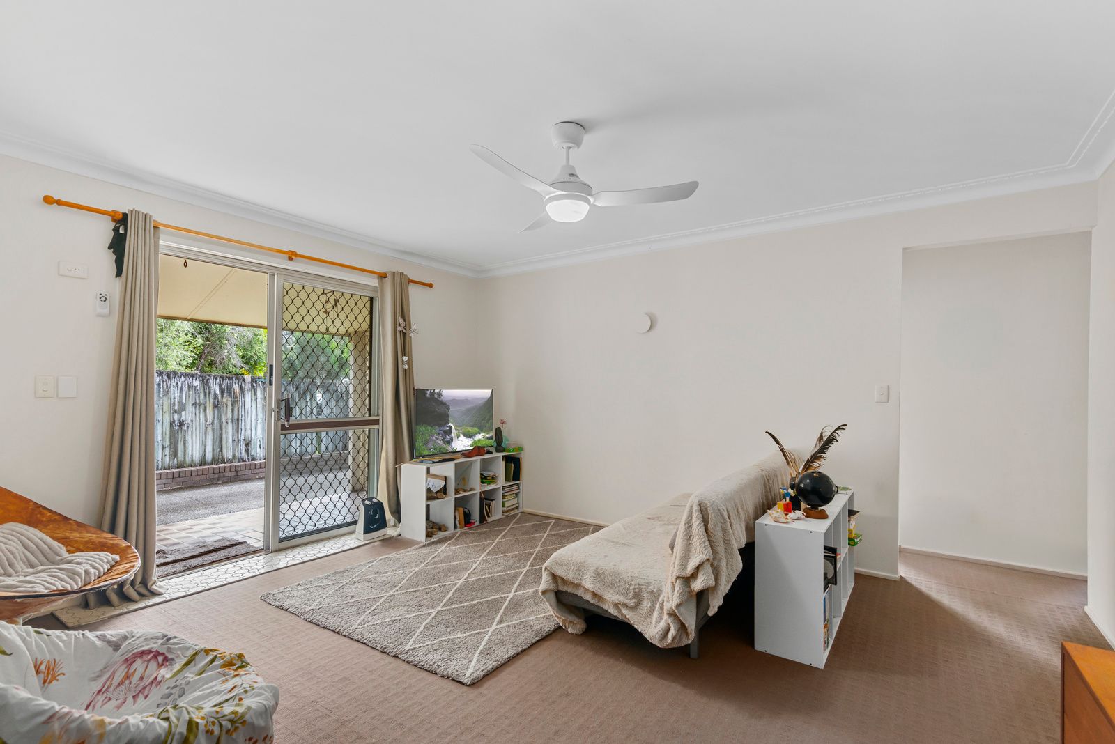 484 & 486 Coolangatta Road — photo 7 of 22