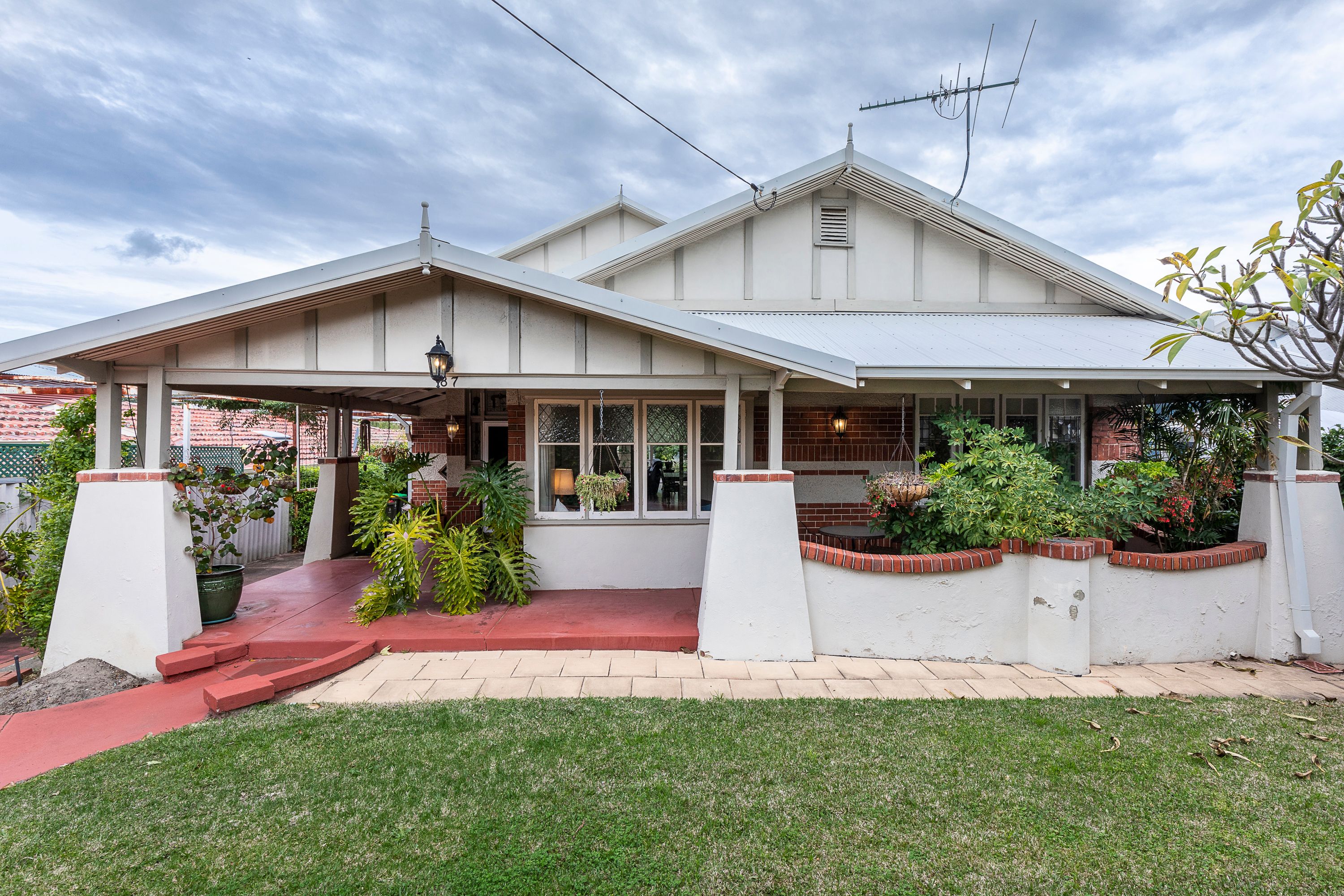 87 Anzac Road, Mount Hawthorn, WA 6016 Sold House Ray White Inner North