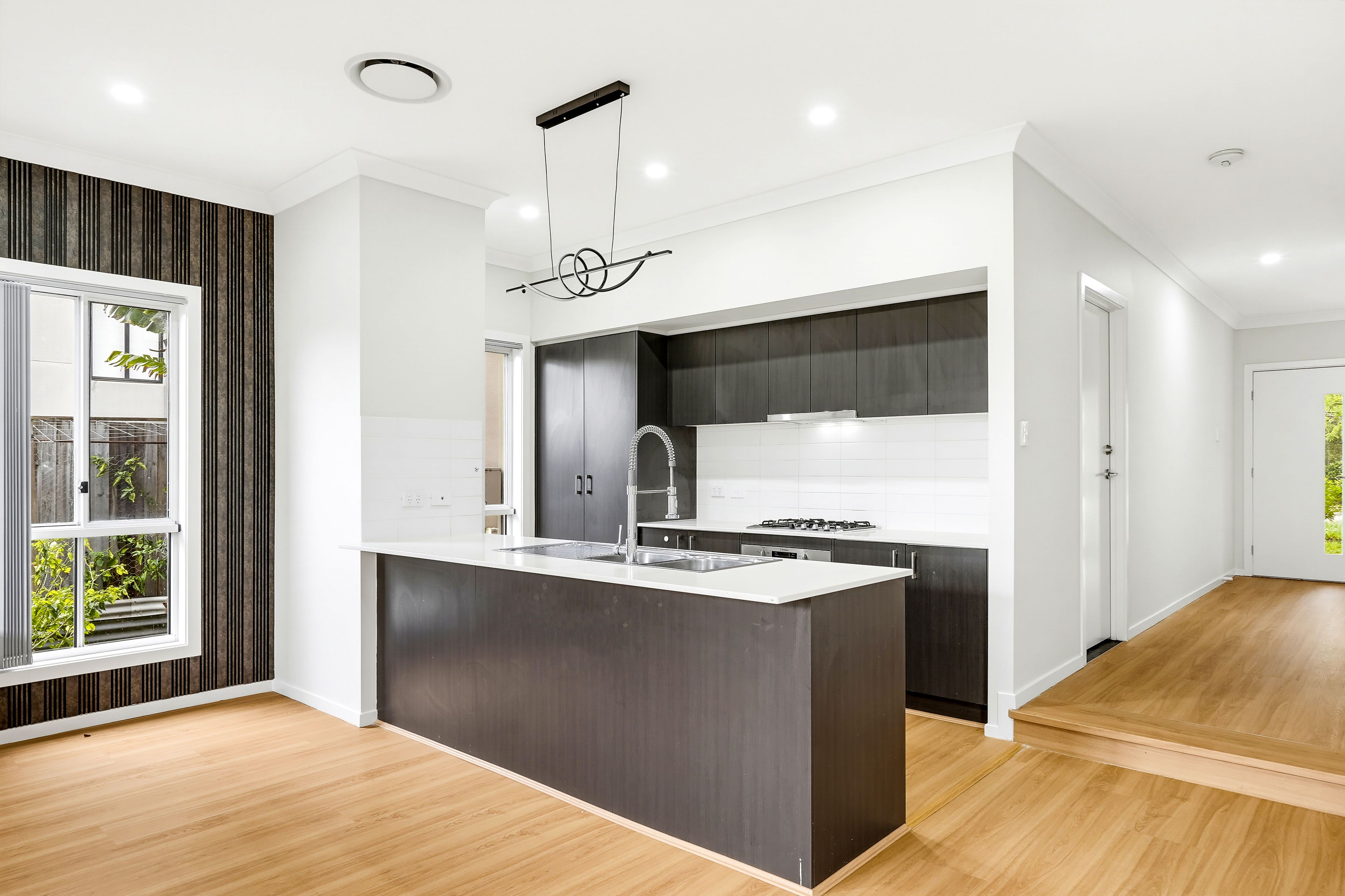 14 Waterloo Street — photo 3 of 7