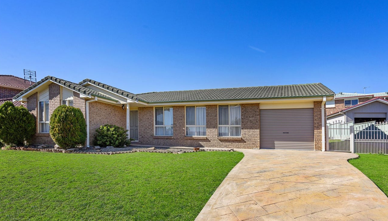 43 Roper Road, Albion Park, NSW 2527 - Leased House - Ray White Gerringong