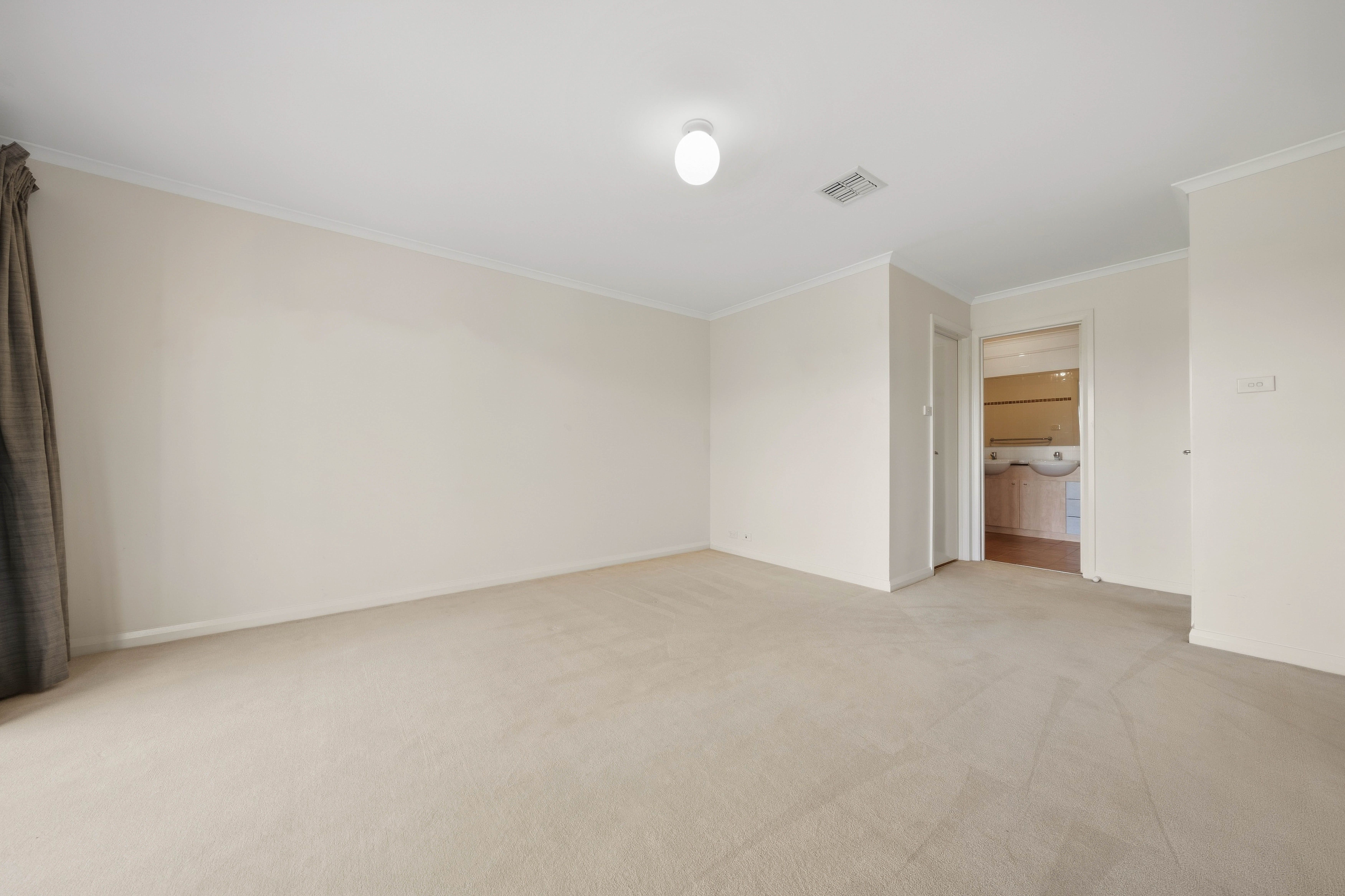 183/50 Ellenborough Street — photo 10 of 29