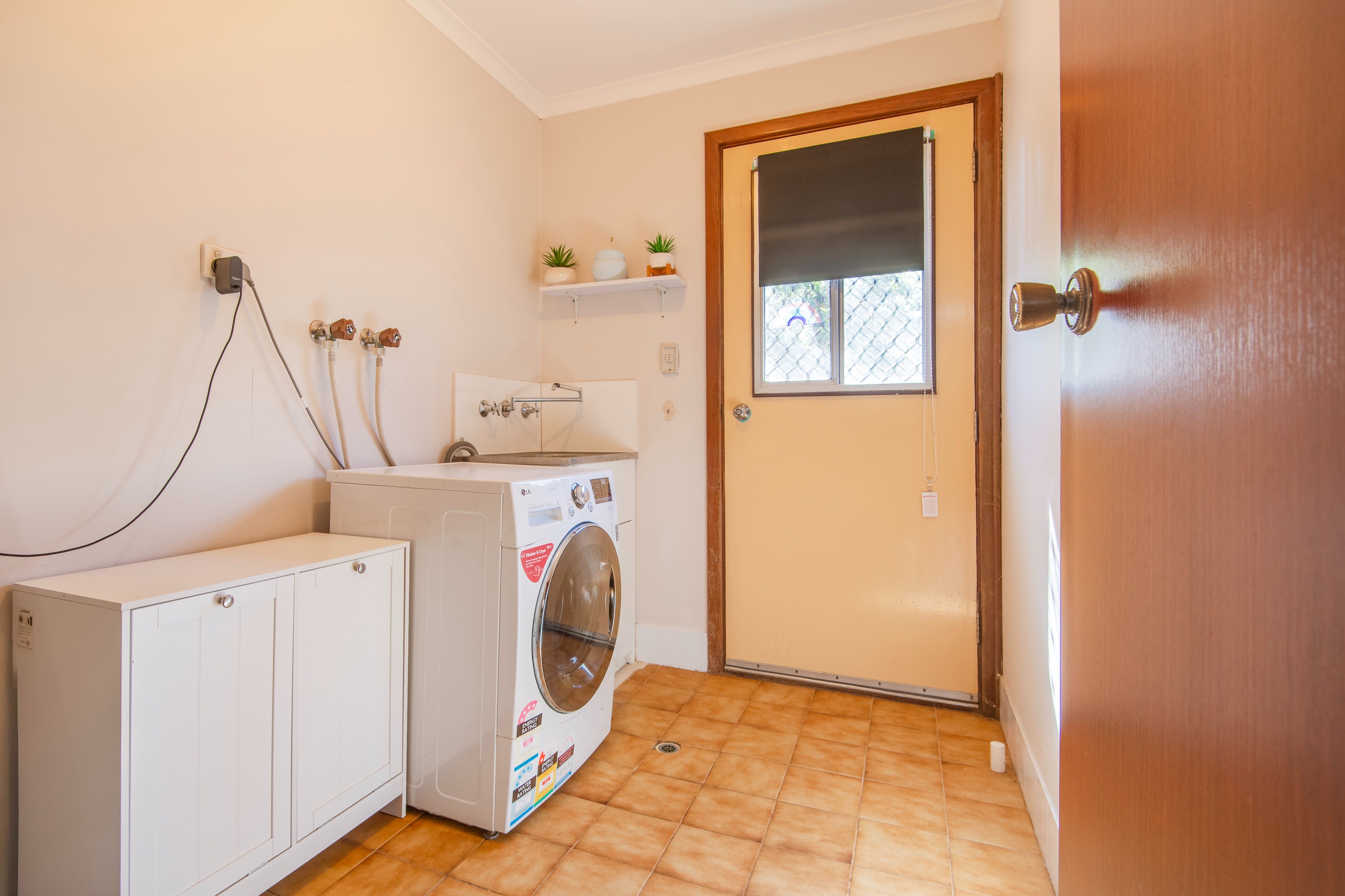 37 Bateman Street — photo 11 of 14
