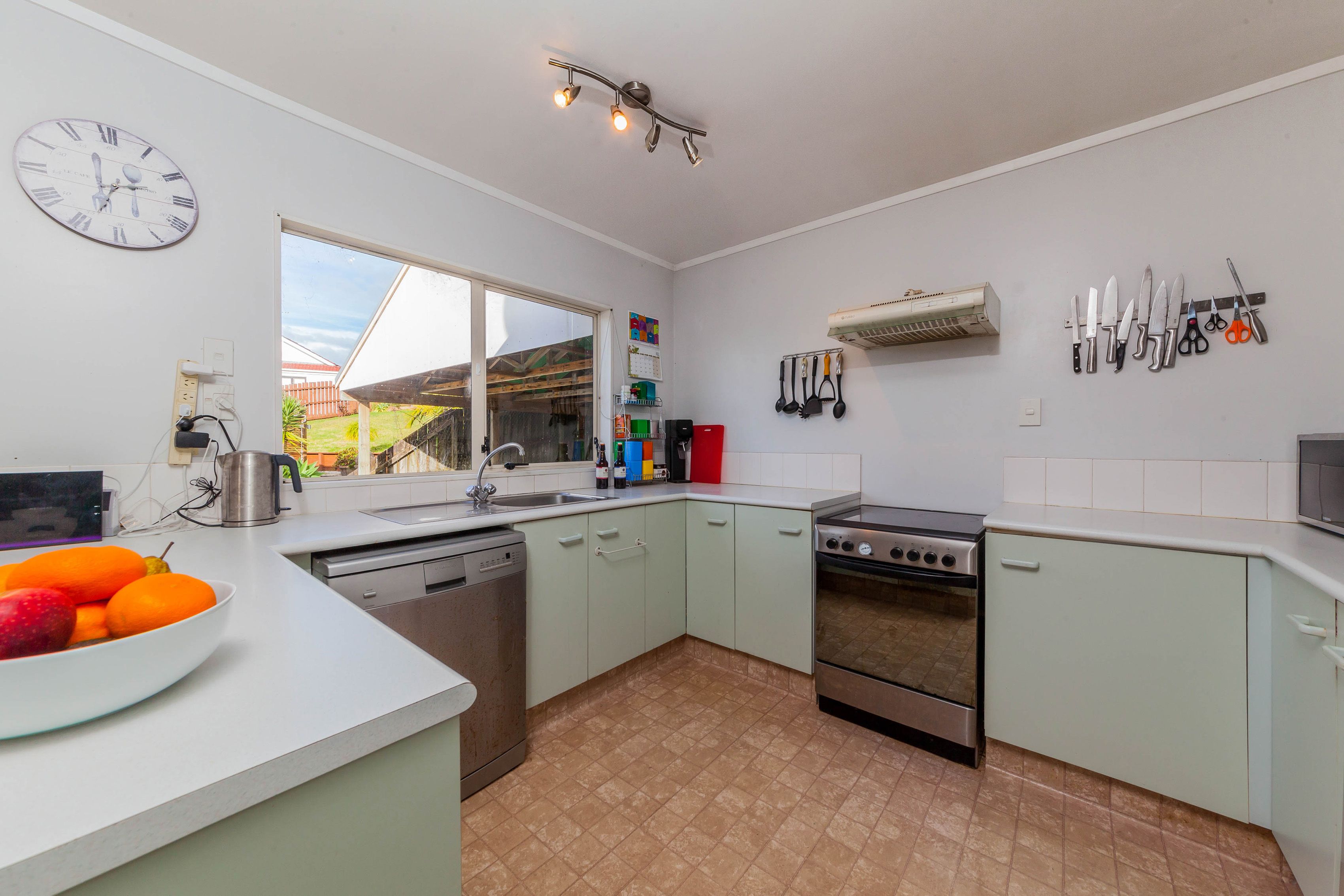 4 Broadfield Street, Massey, Waitakere City