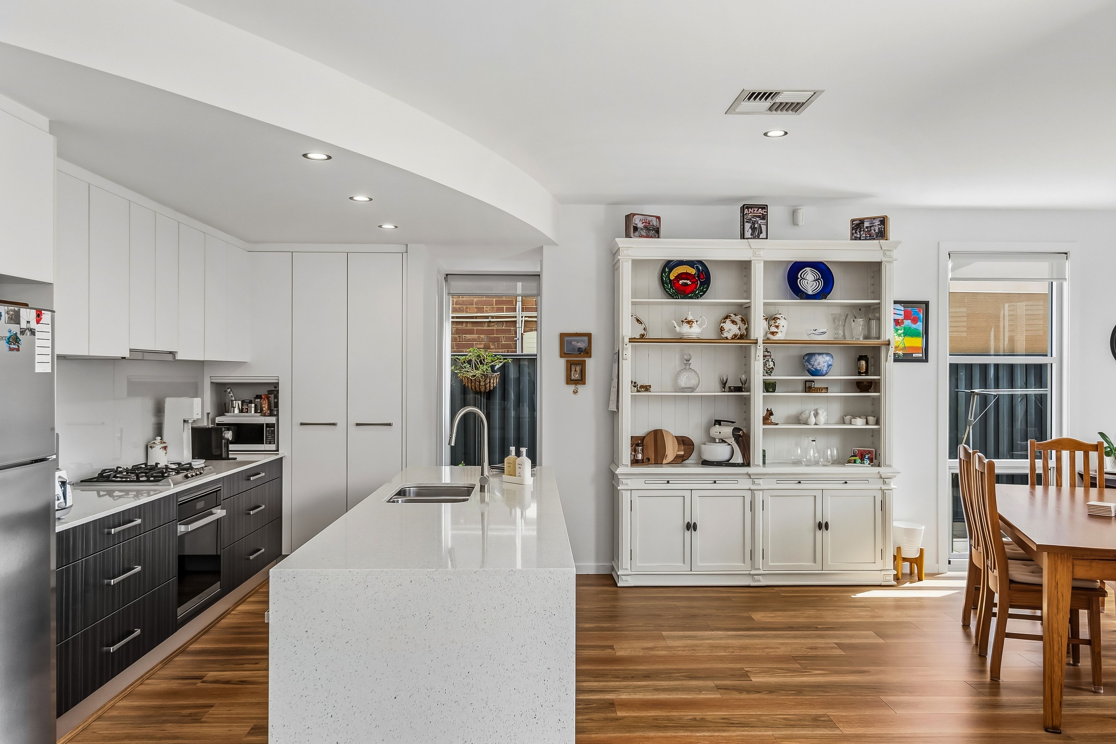 17A Sir John Marks Drive — photo 3 of 19