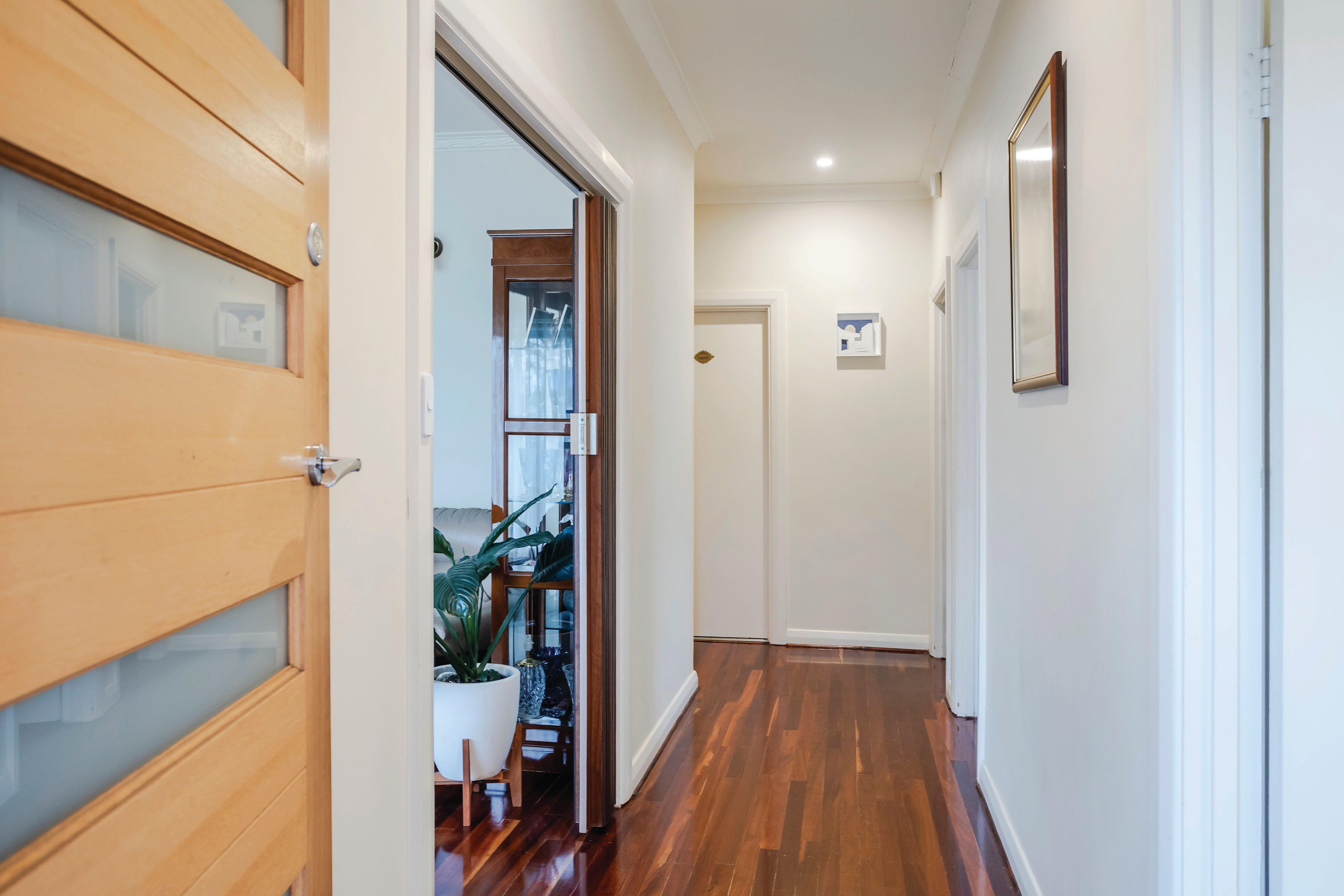 5 Richardson Avenue — photo 4 of 26