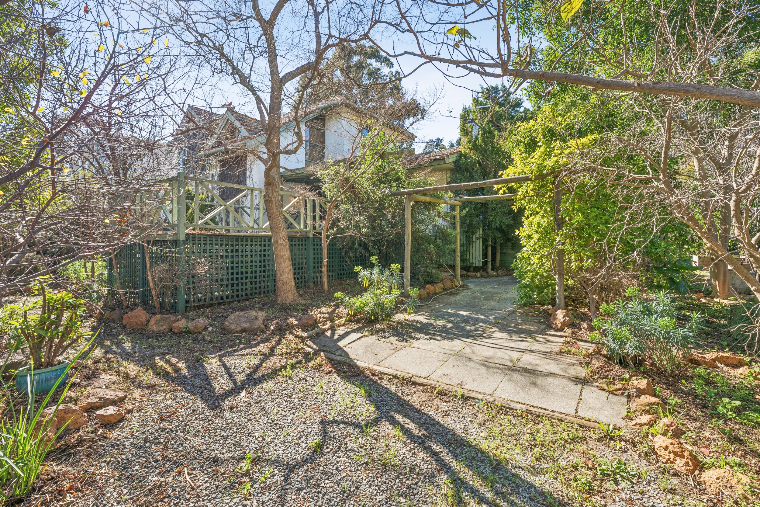 25 Walbeck Road, Kalamunda, WA 6076