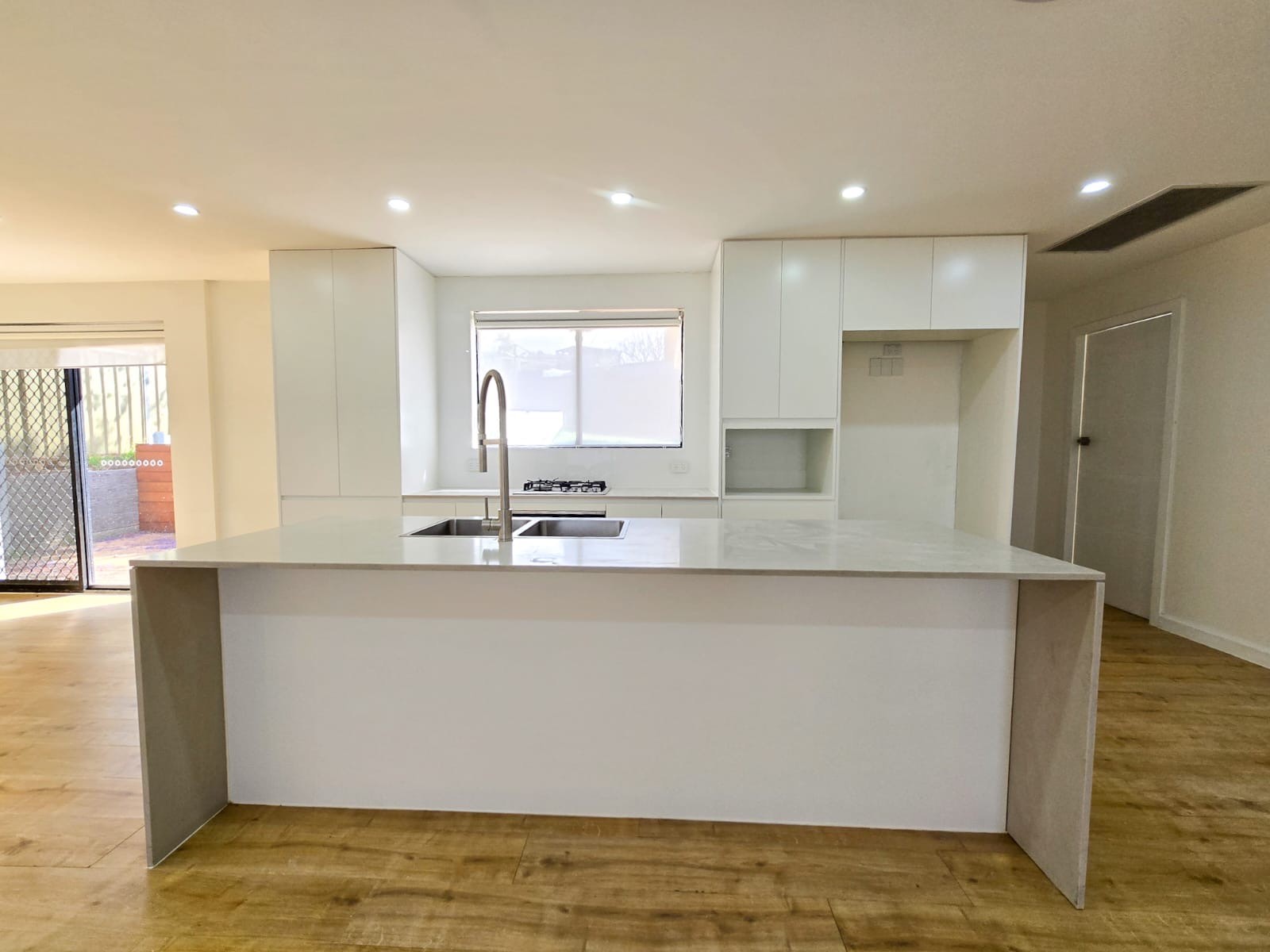 35 Aquamarine Drive, Eagle Vale, NSW 2558